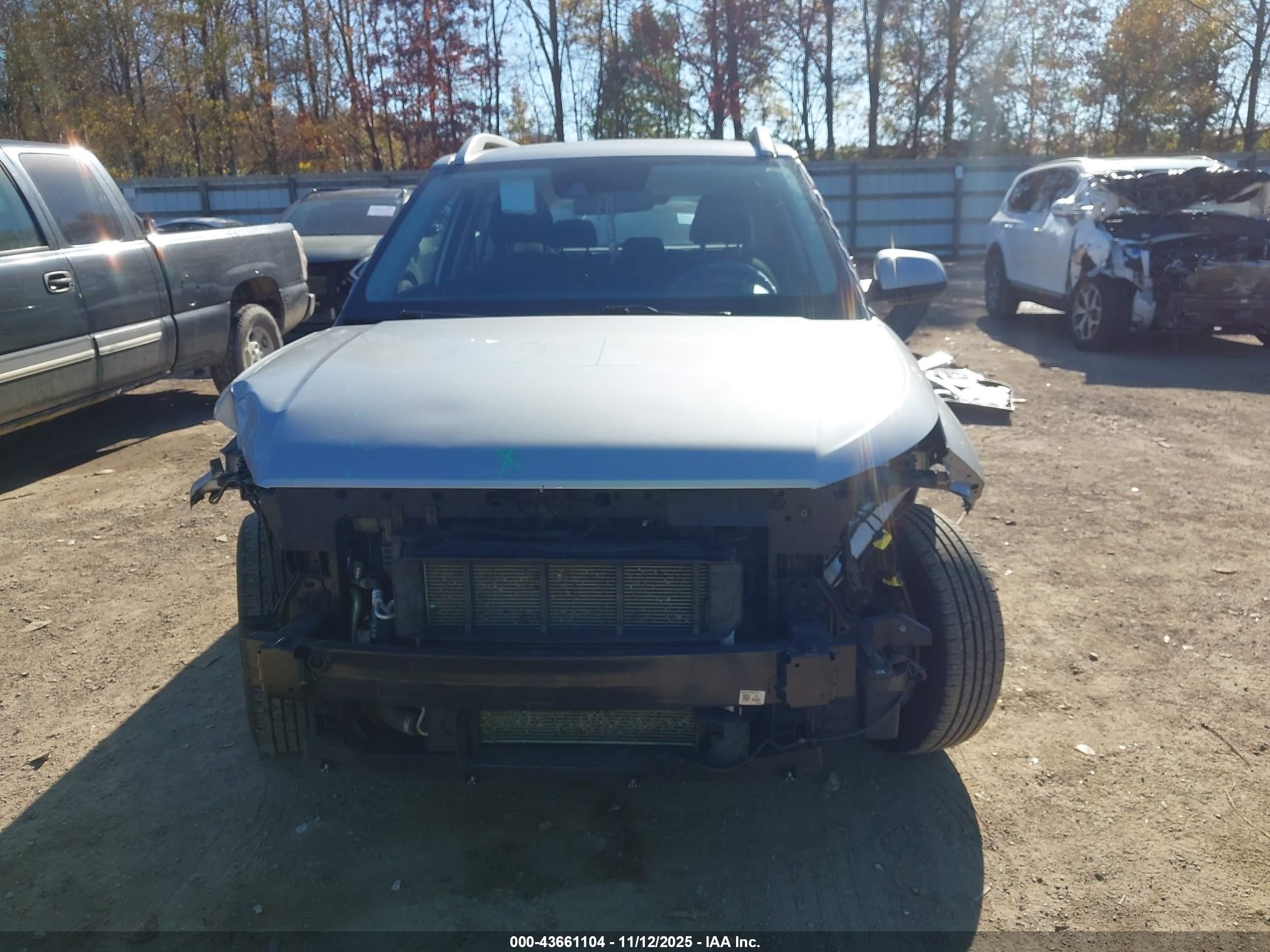 2020 Hyundai Venue Sel Silver vin: KMHRC8A33LU033993