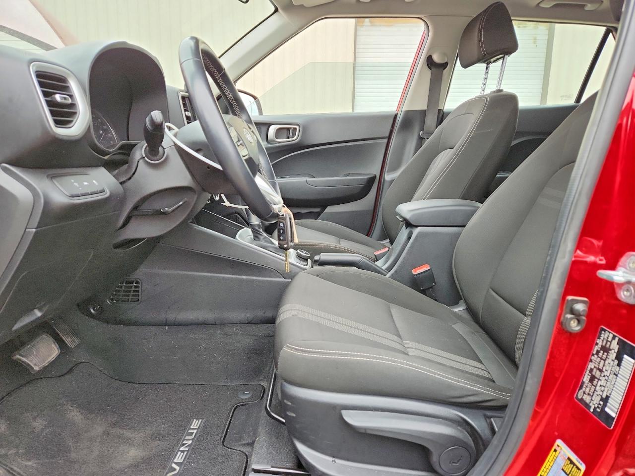 2022 Hyundai Venue Sel Red vin: KMHRC8A33NU135250