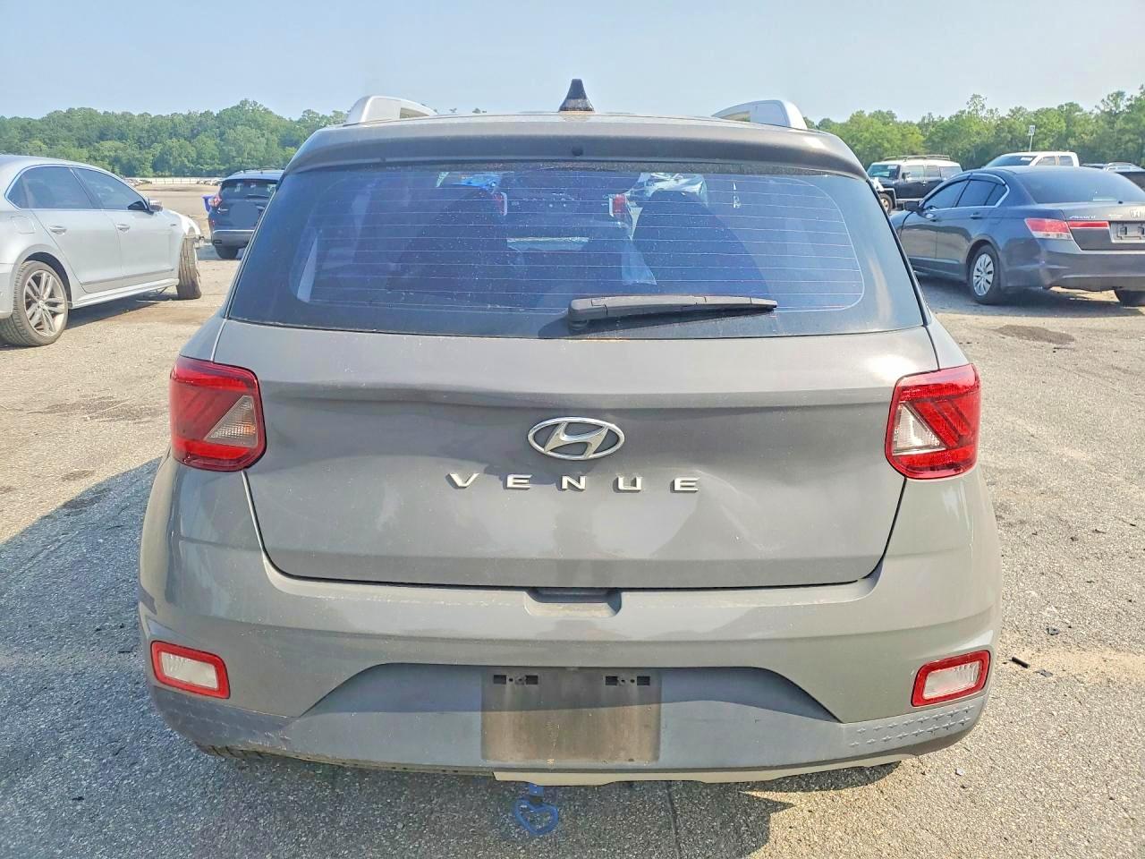 2022 Hyundai Venue Sel Gray vin: KMHRC8A33NU151352