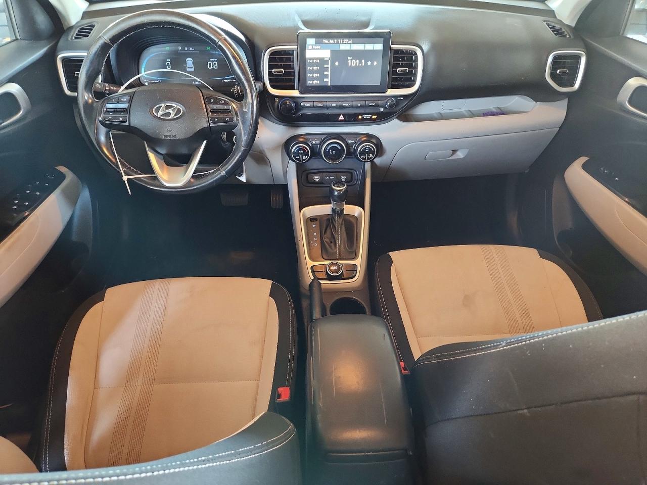 2023 Hyundai Venue Sel White vin: KMHRC8A33PU233780