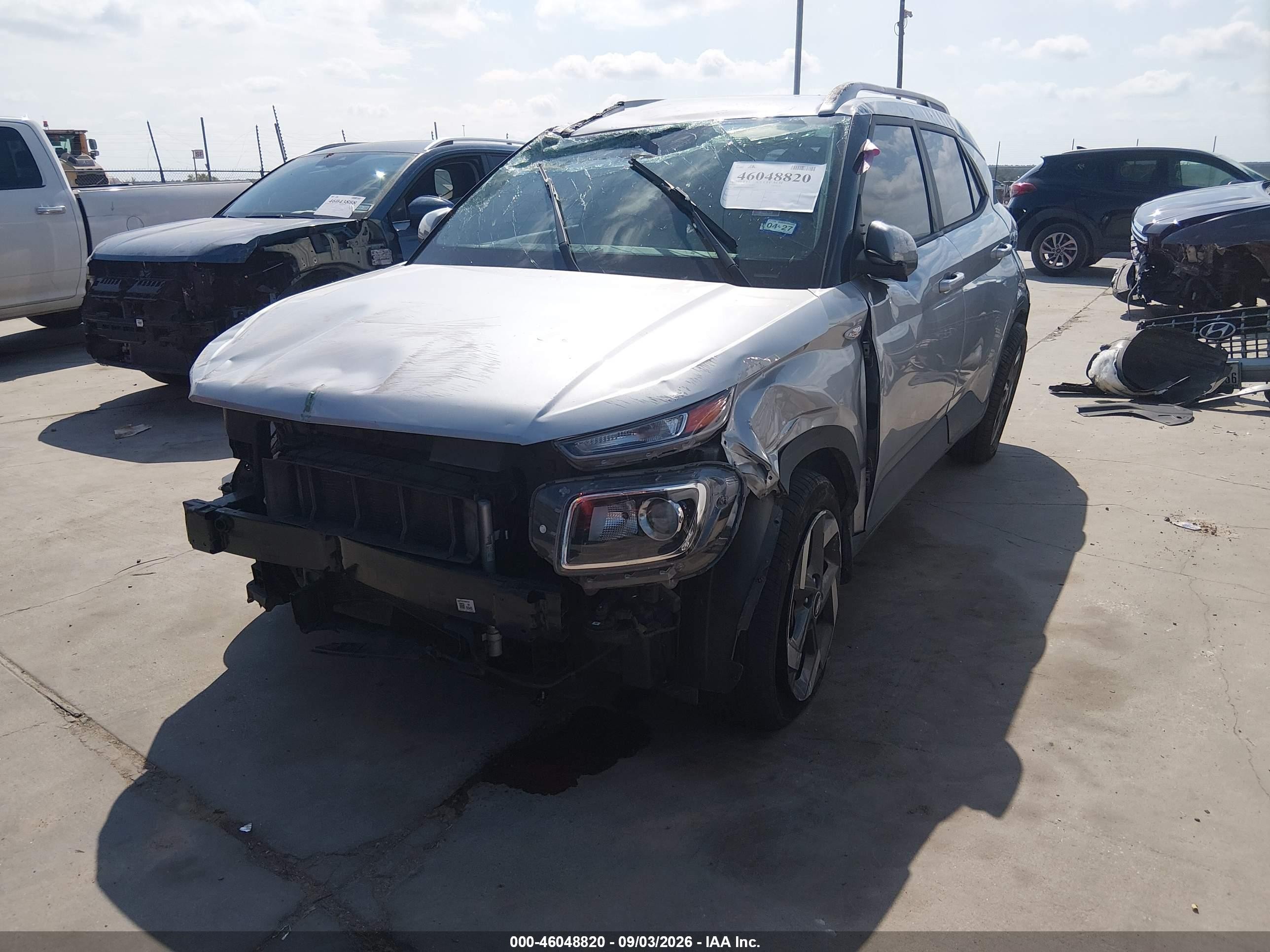 2021 Hyundai Venue Sel Silver vin: KMHRC8A34MU071427