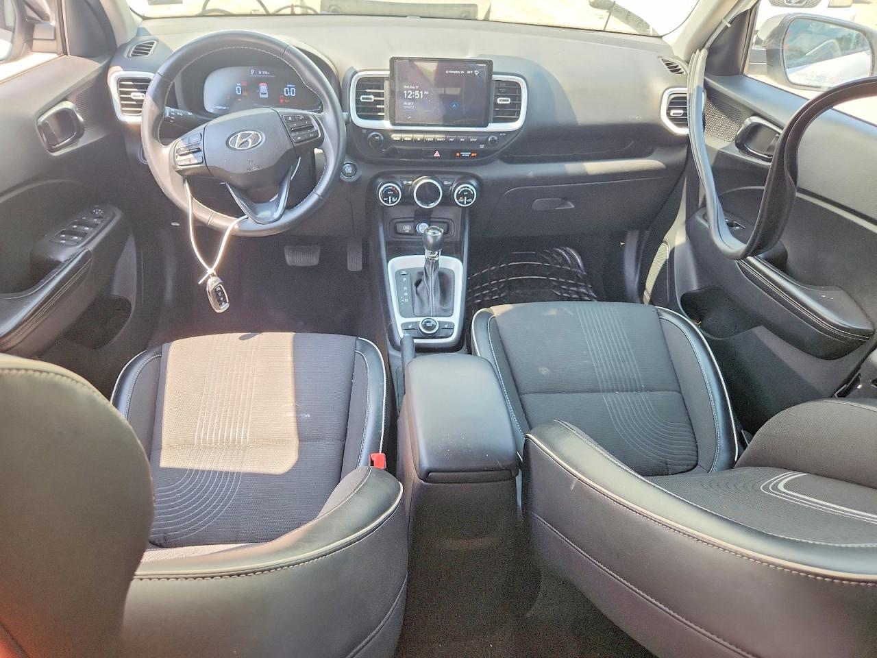 2023 Hyundai Venue Limited White vin: KMHRC8A34PU235361