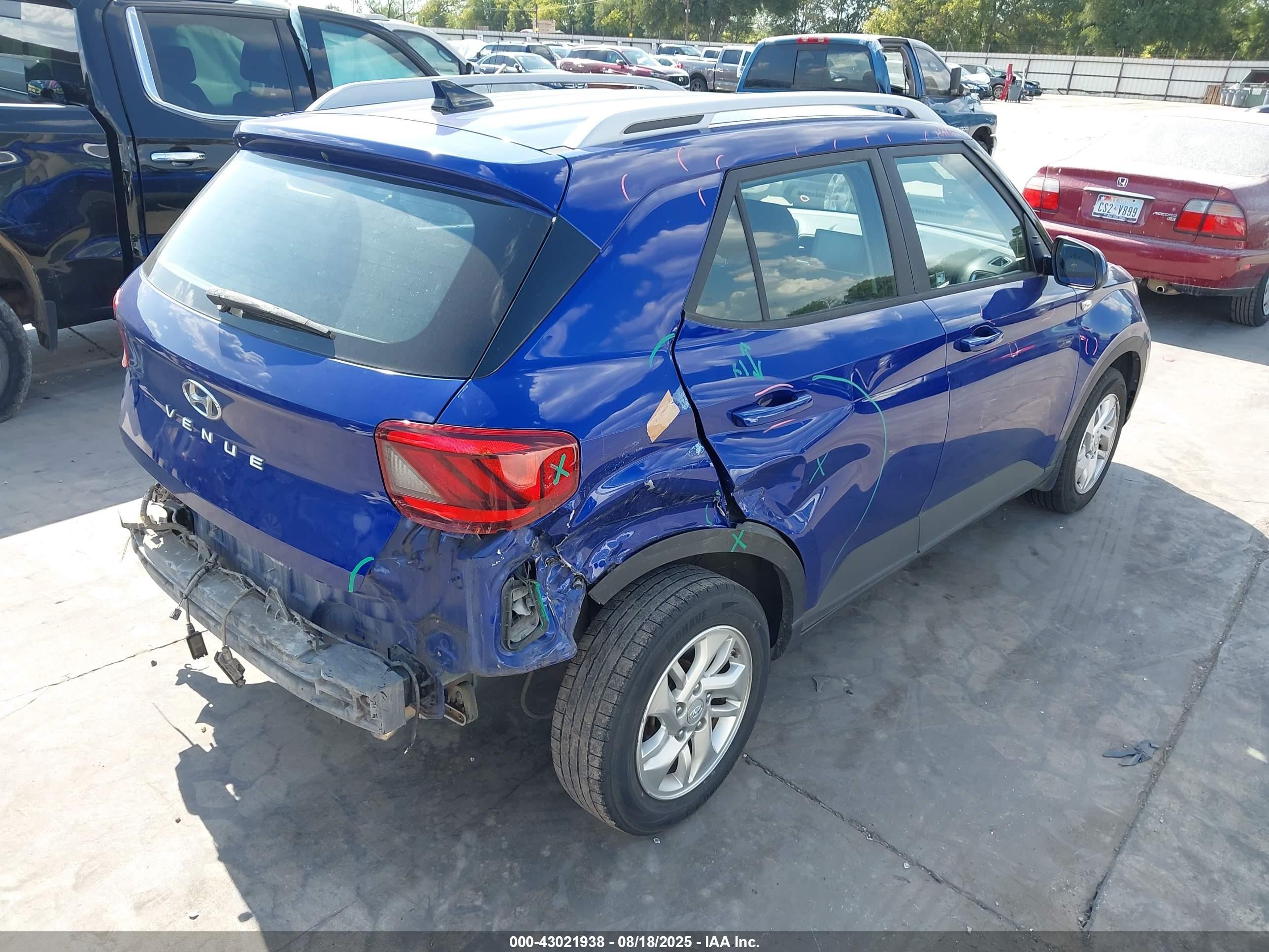 2020 Hyundai Venue Sel Синий vin: KMHRC8A35LU029105