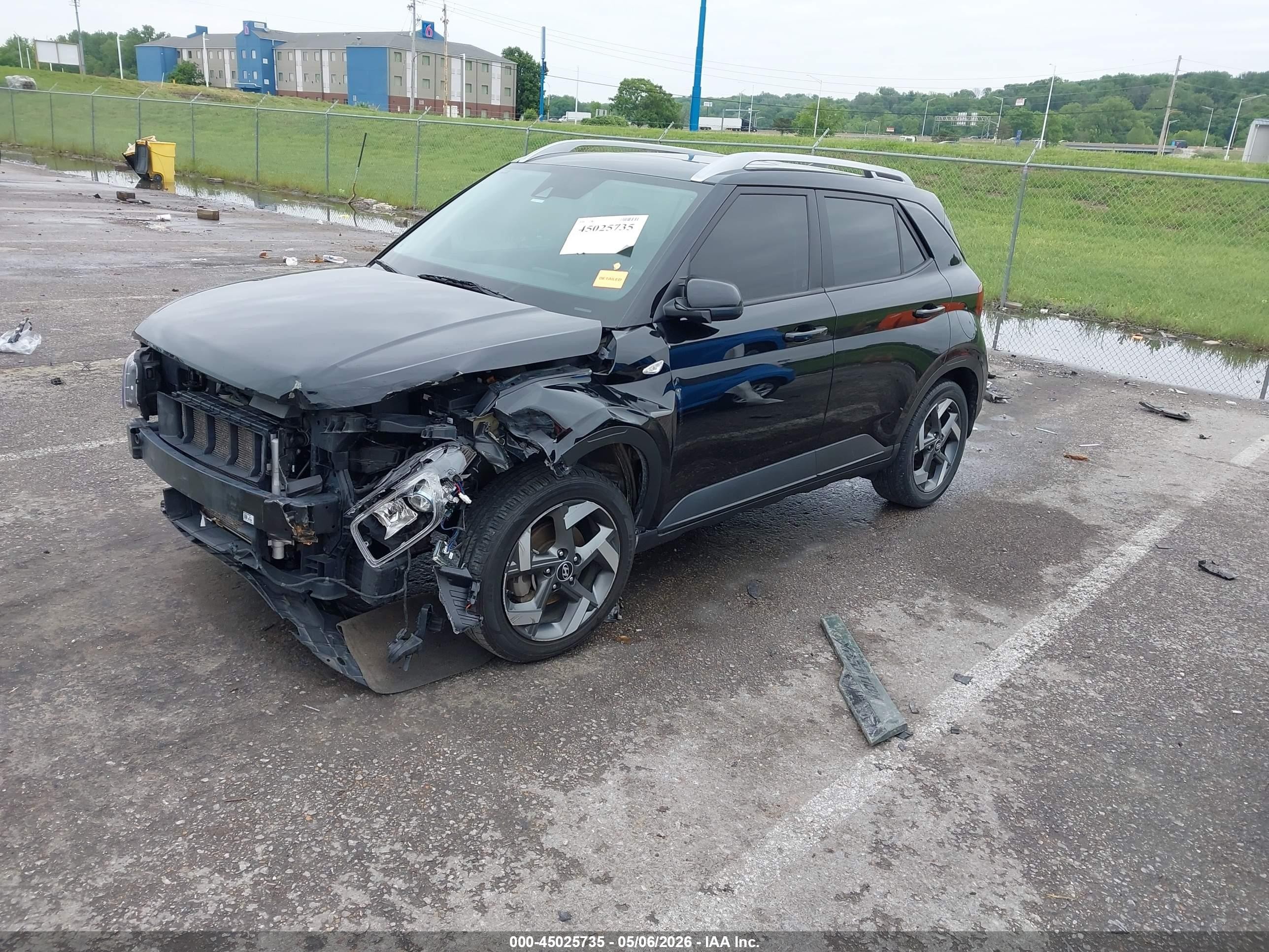 2020 Hyundai Venue Sel Black vin: KMHRC8A35LU050293