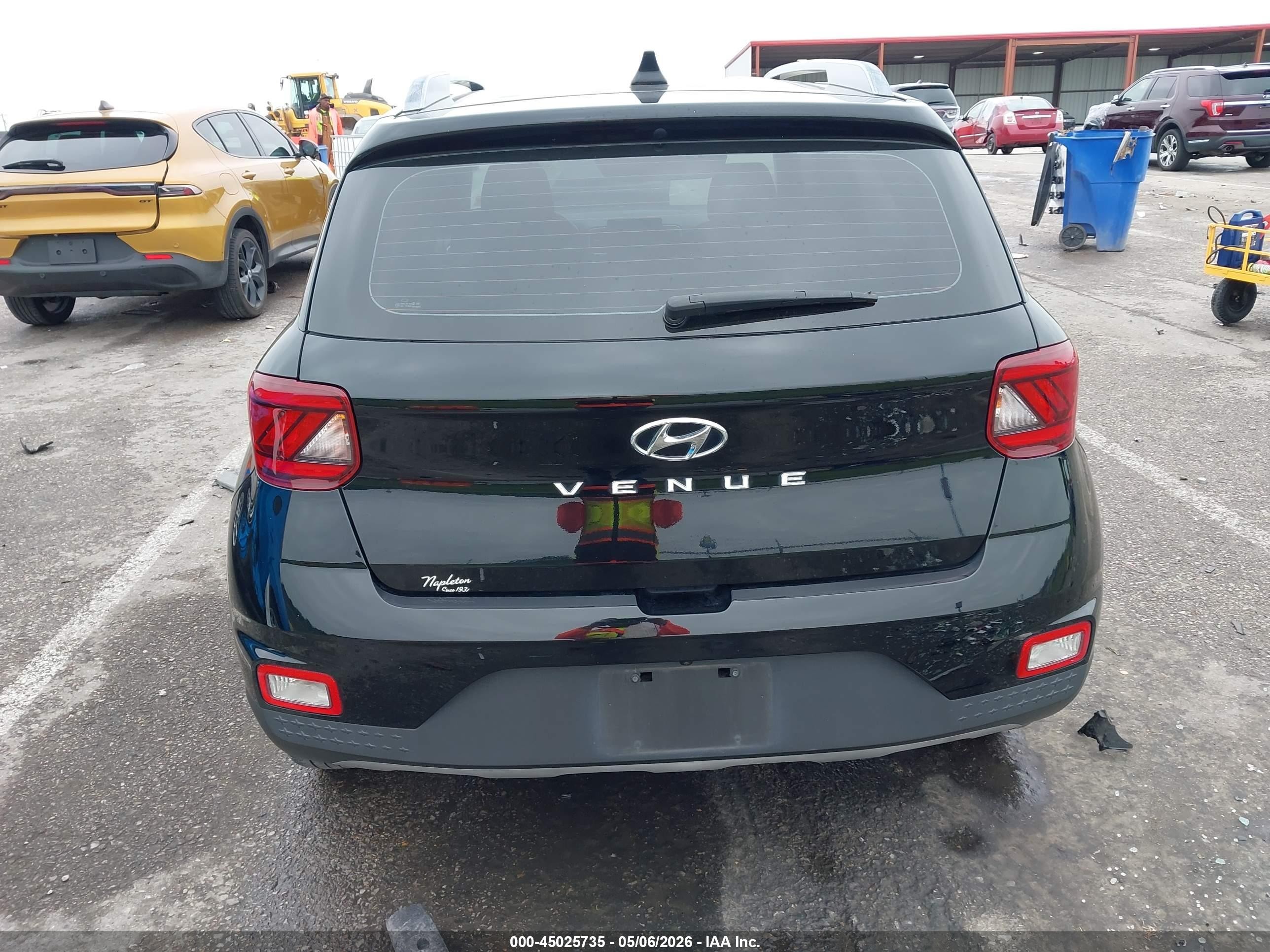 2020 Hyundai Venue Sel Black vin: KMHRC8A35LU050293