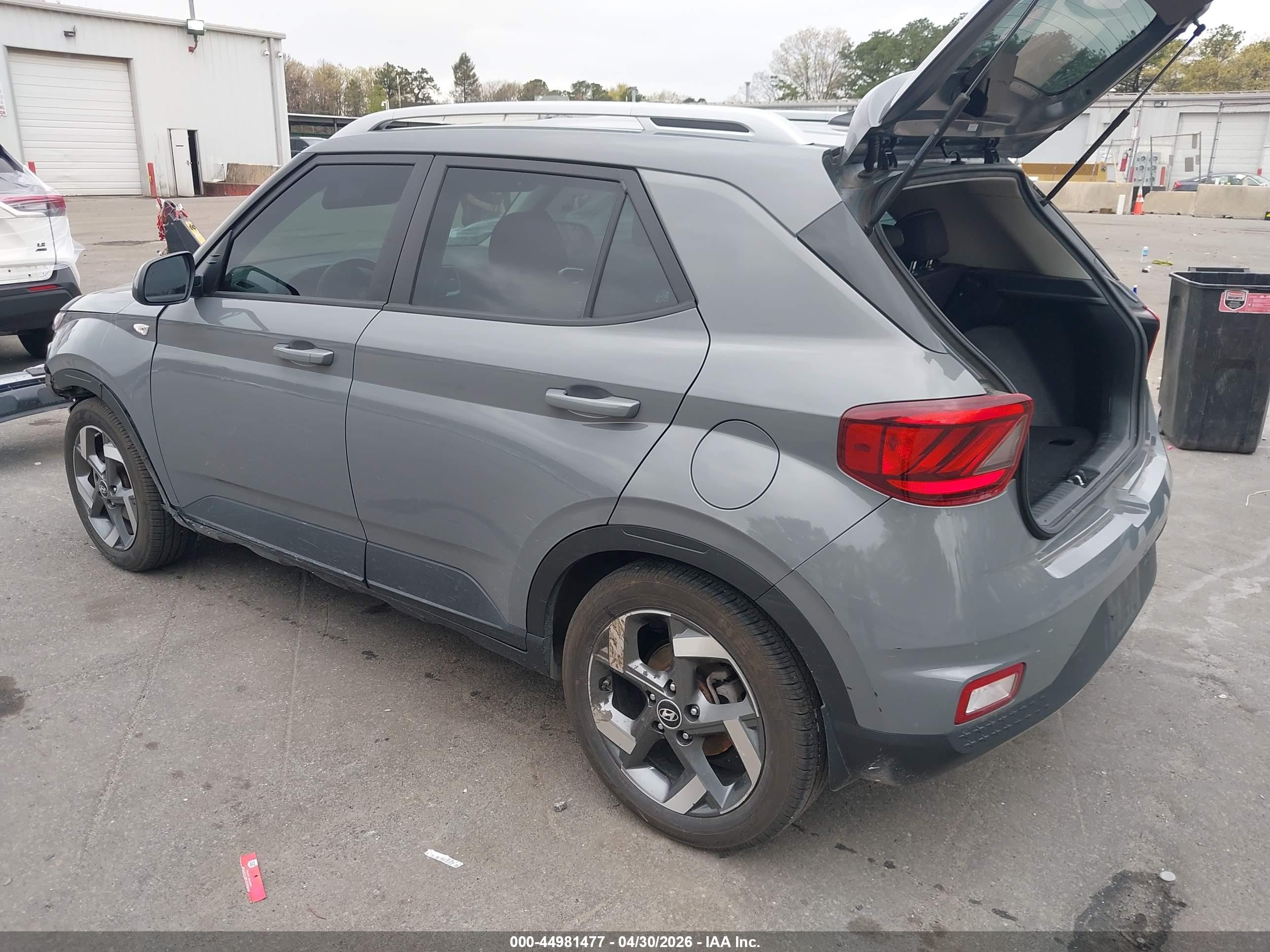2022 Hyundai Venue Sel Gray vin: KMHRC8A35NU181713