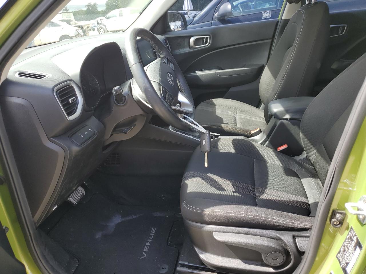 2020 Hyundai Venue Sel Green vin: KMHRC8A36LU035124