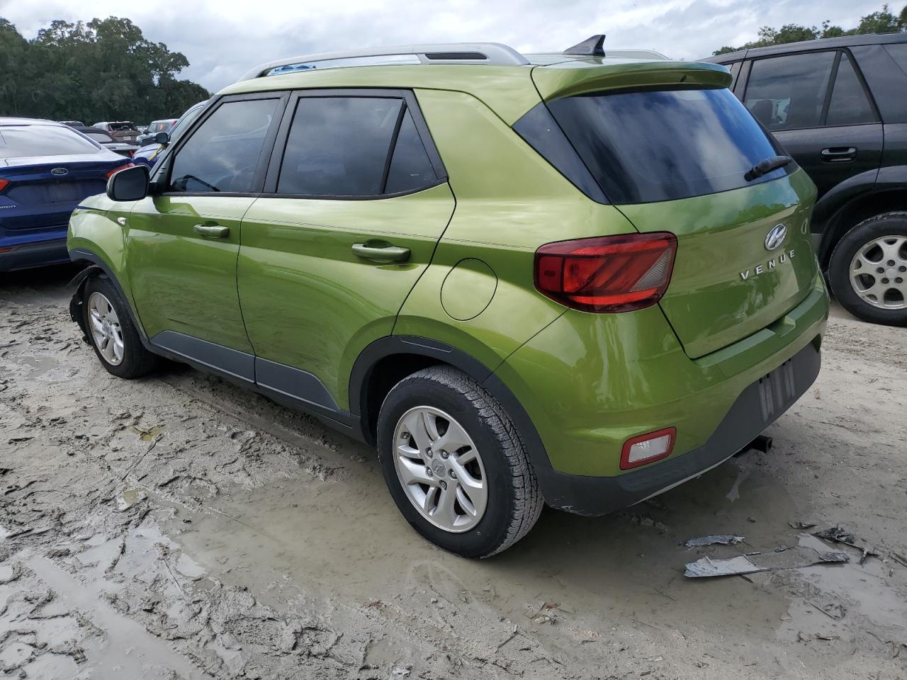 2020 Hyundai Venue Sel Green vin: KMHRC8A36LU035124