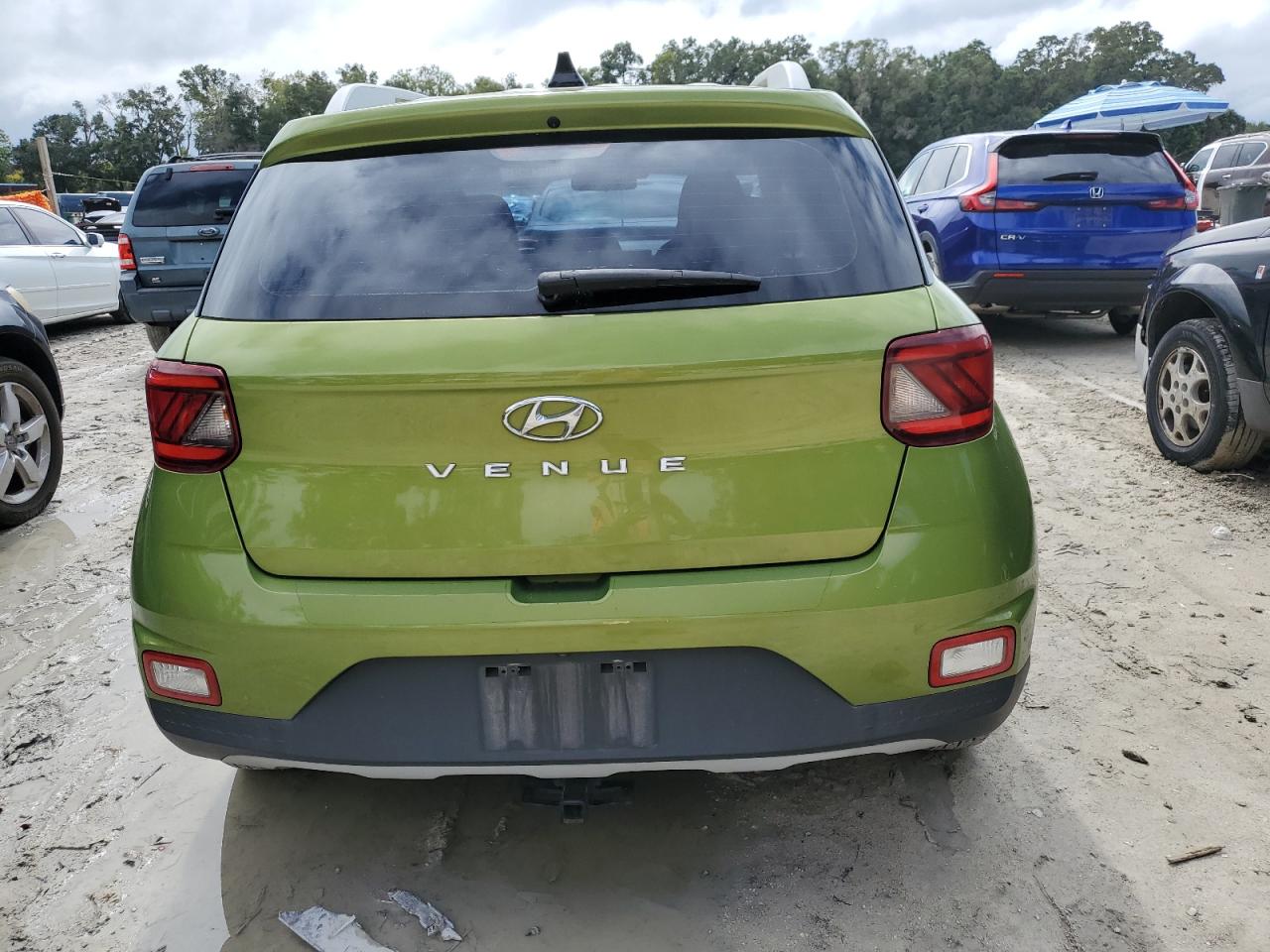 2020 Hyundai Venue Sel Green vin: KMHRC8A36LU035124