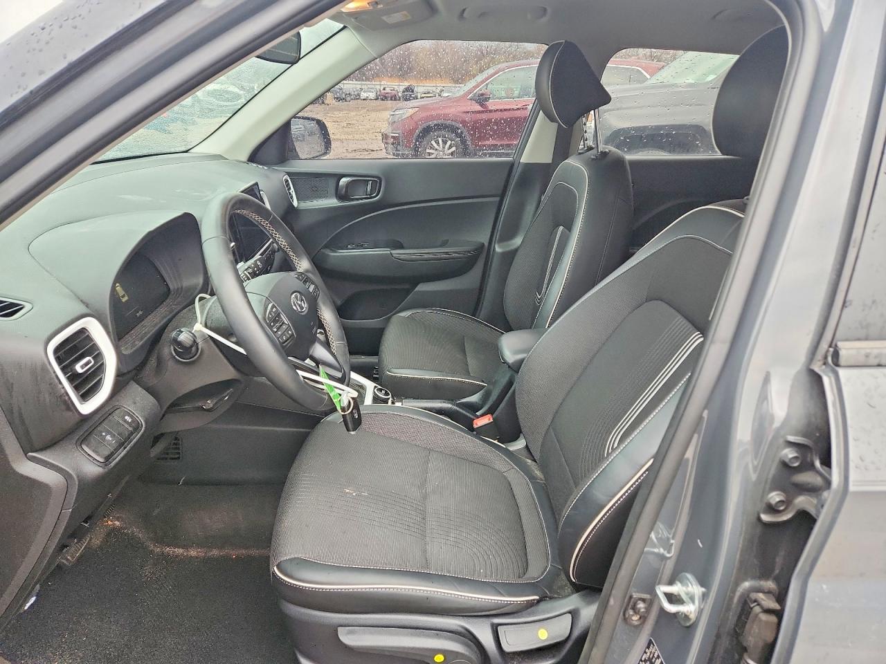 2024 Hyundai Venue Limited Серый vin: KMHRC8A36RU312640