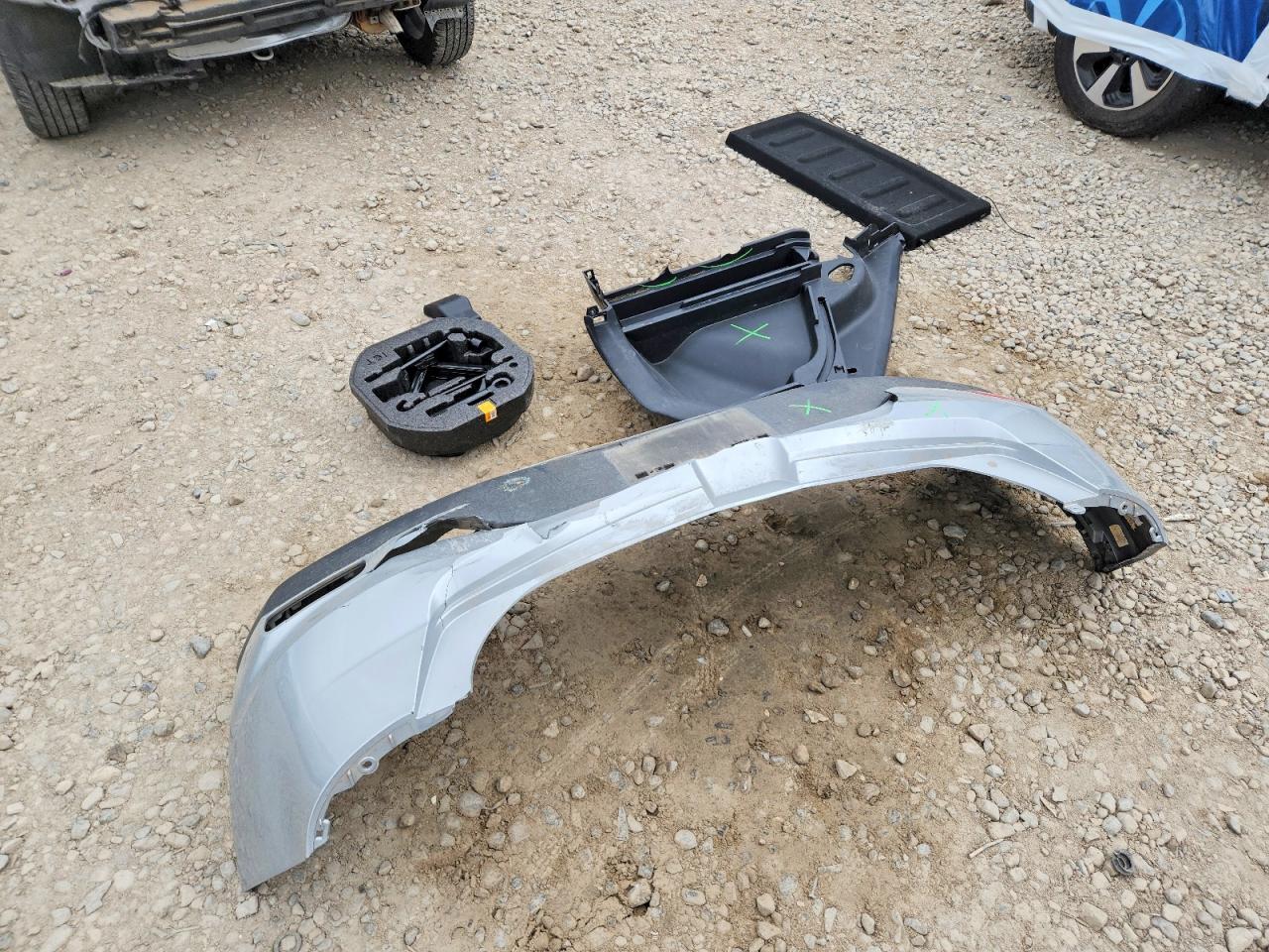 2023 Hyundai Venue Sel Silver vin: KMHRC8A37PU220594