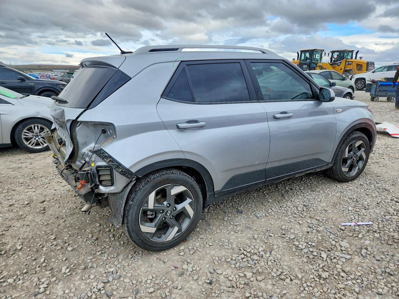 2023 Hyundai Venue Sel Silver vin: KMHRC8A37PU220594