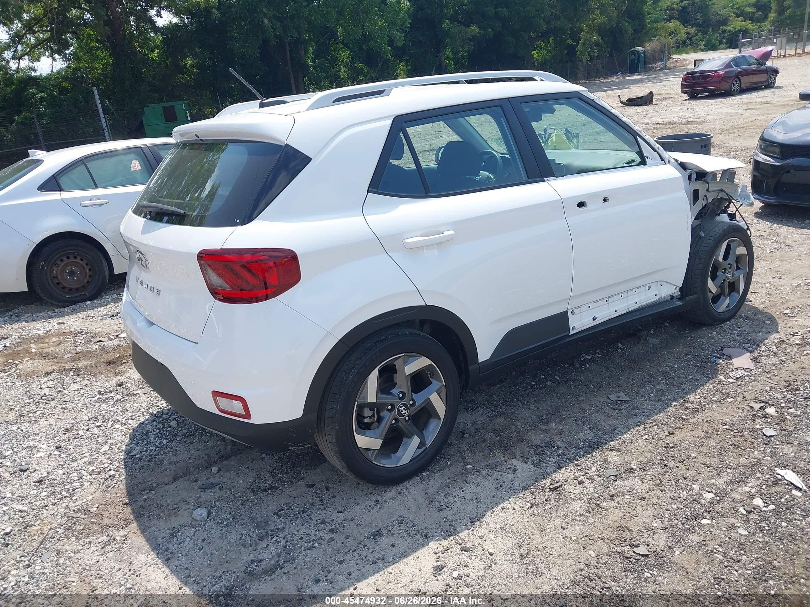 2024 Hyundai Venue Sel Белый vin: KMHRC8A37RU323937