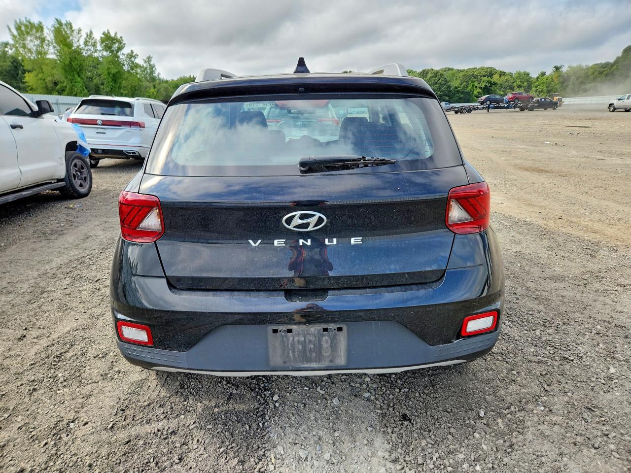 2021 Hyundai Venue Sel Black vin: KMHRC8A38MU084181