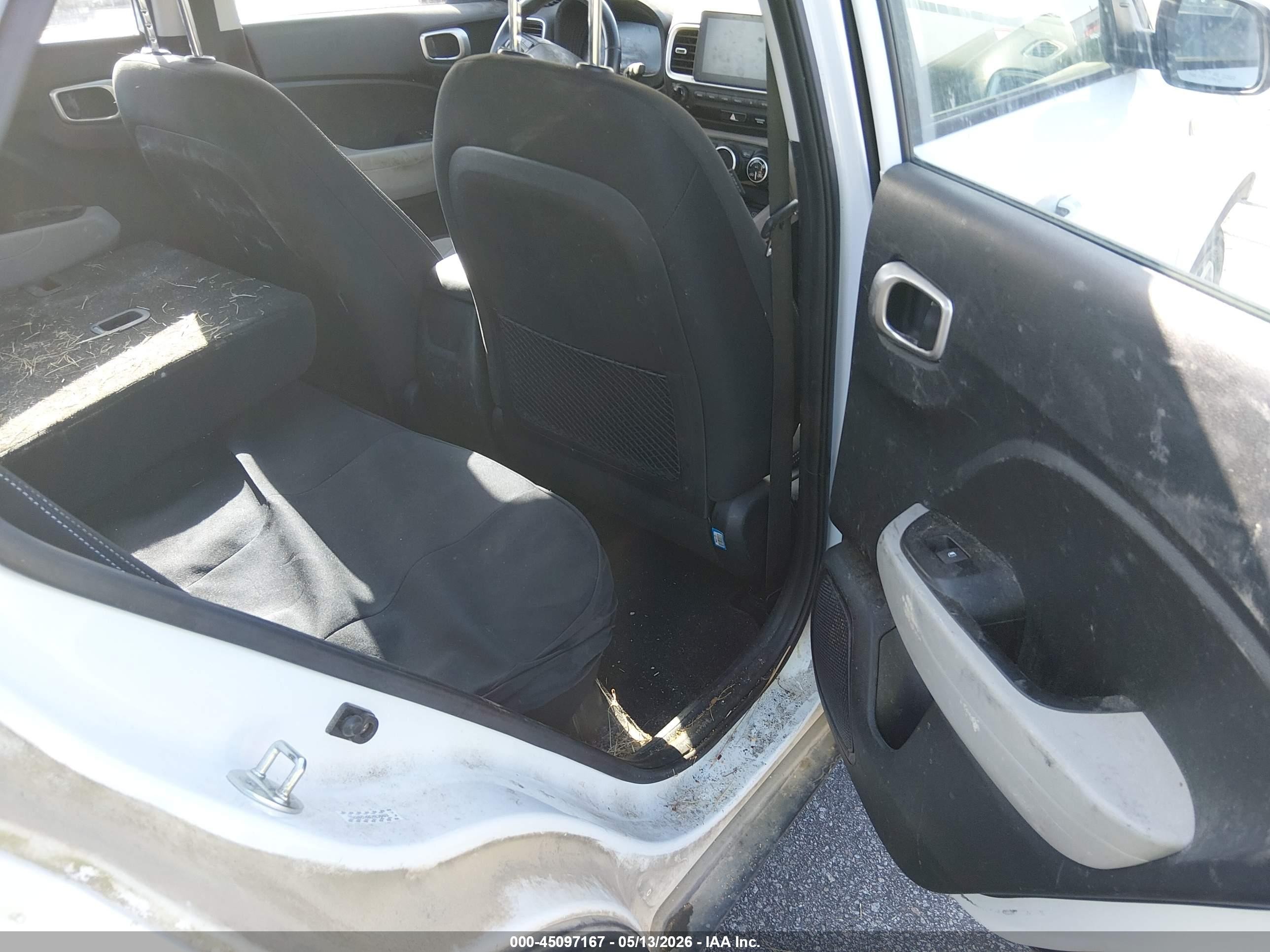 2023 Hyundai Venue Sel White vin: KMHRC8A38PU209751