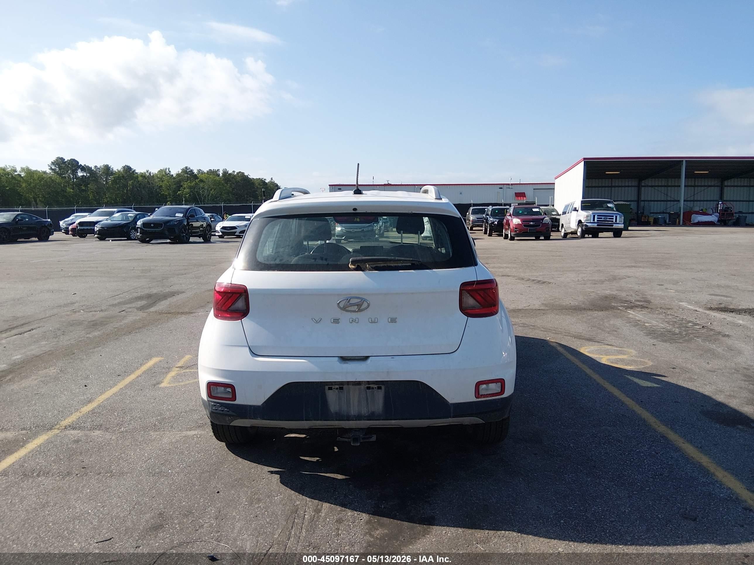 2023 Hyundai Venue Sel White vin: KMHRC8A38PU209751