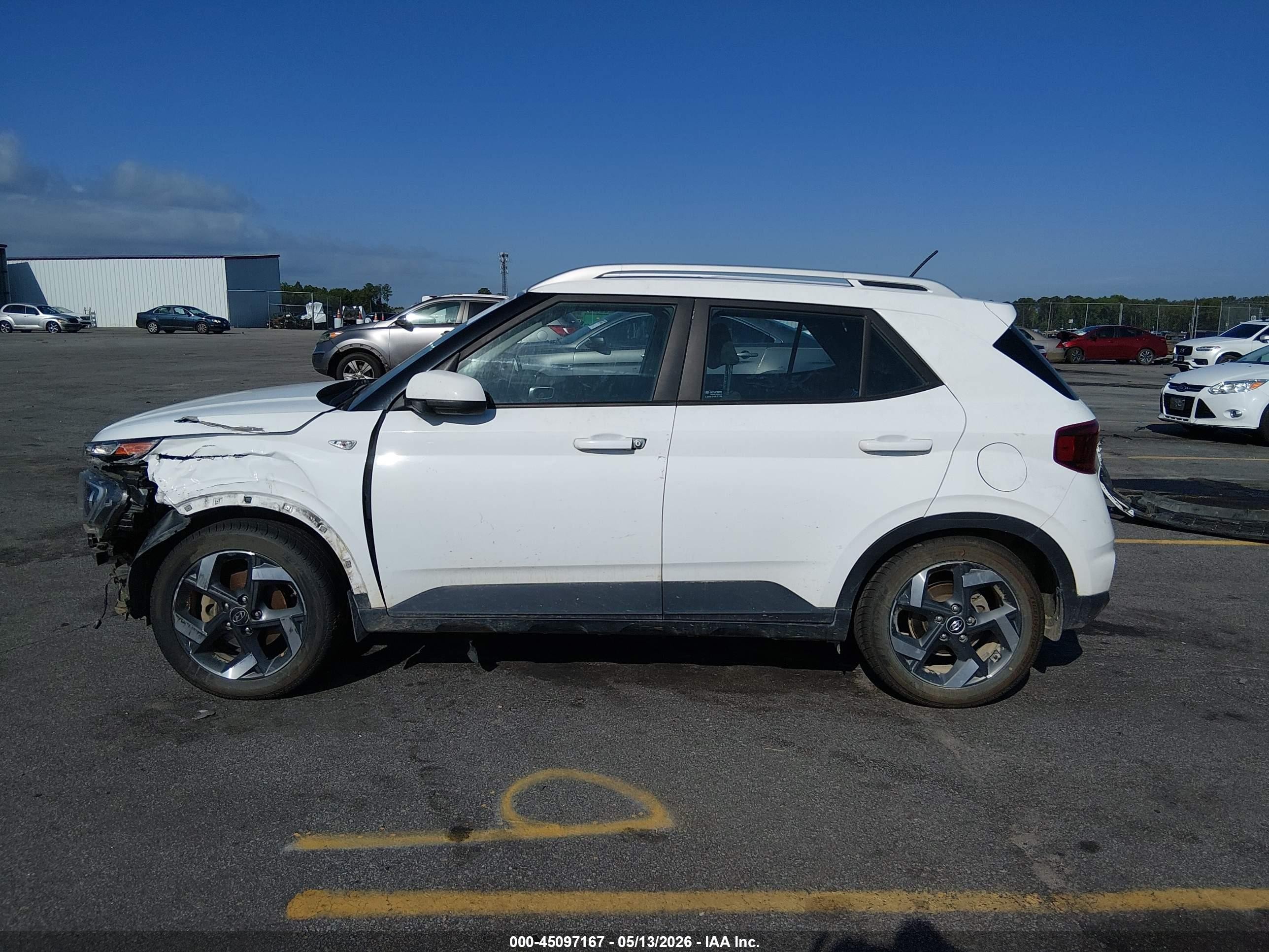 2023 Hyundai Venue Sel White vin: KMHRC8A38PU209751