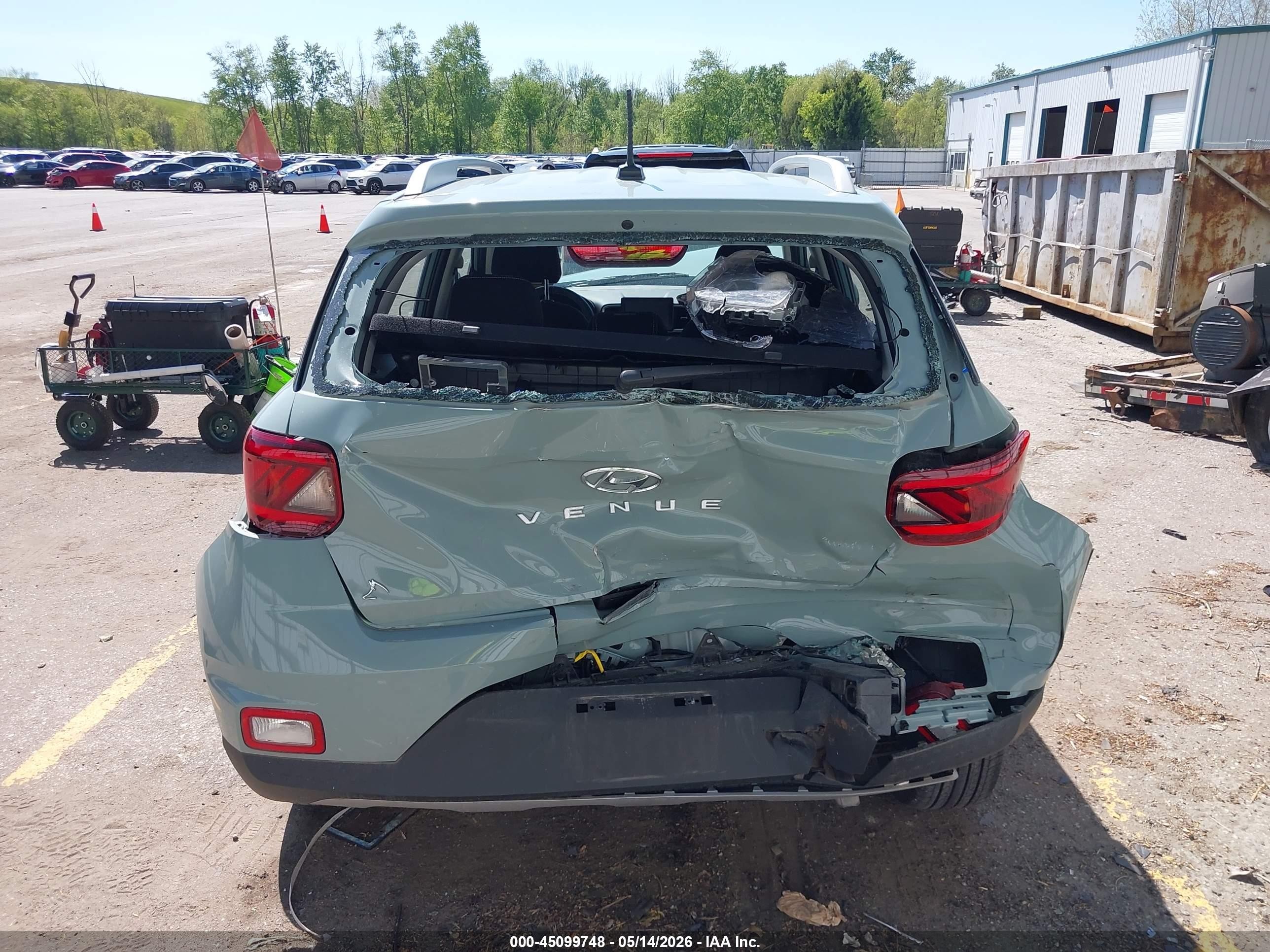 2025 Hyundai Venue Sel Green vin: KMHRC8A38SU372375