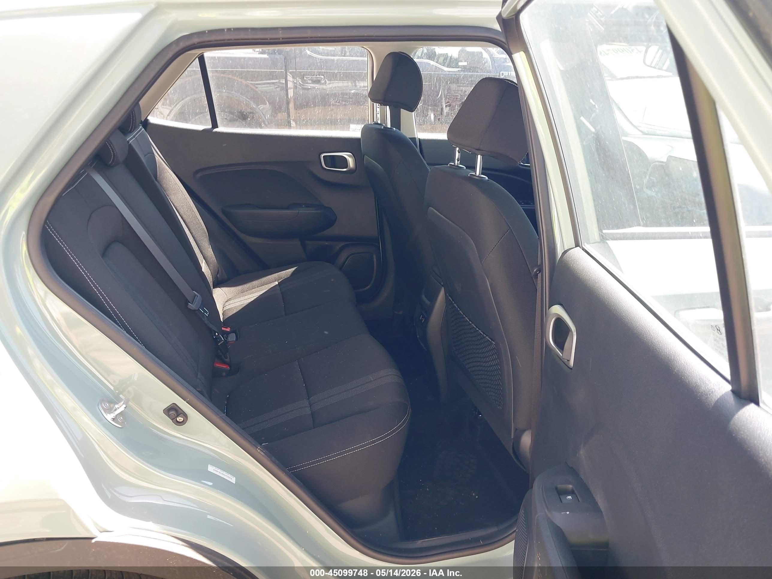 2025 Hyundai Venue Sel Green vin: KMHRC8A38SU372375