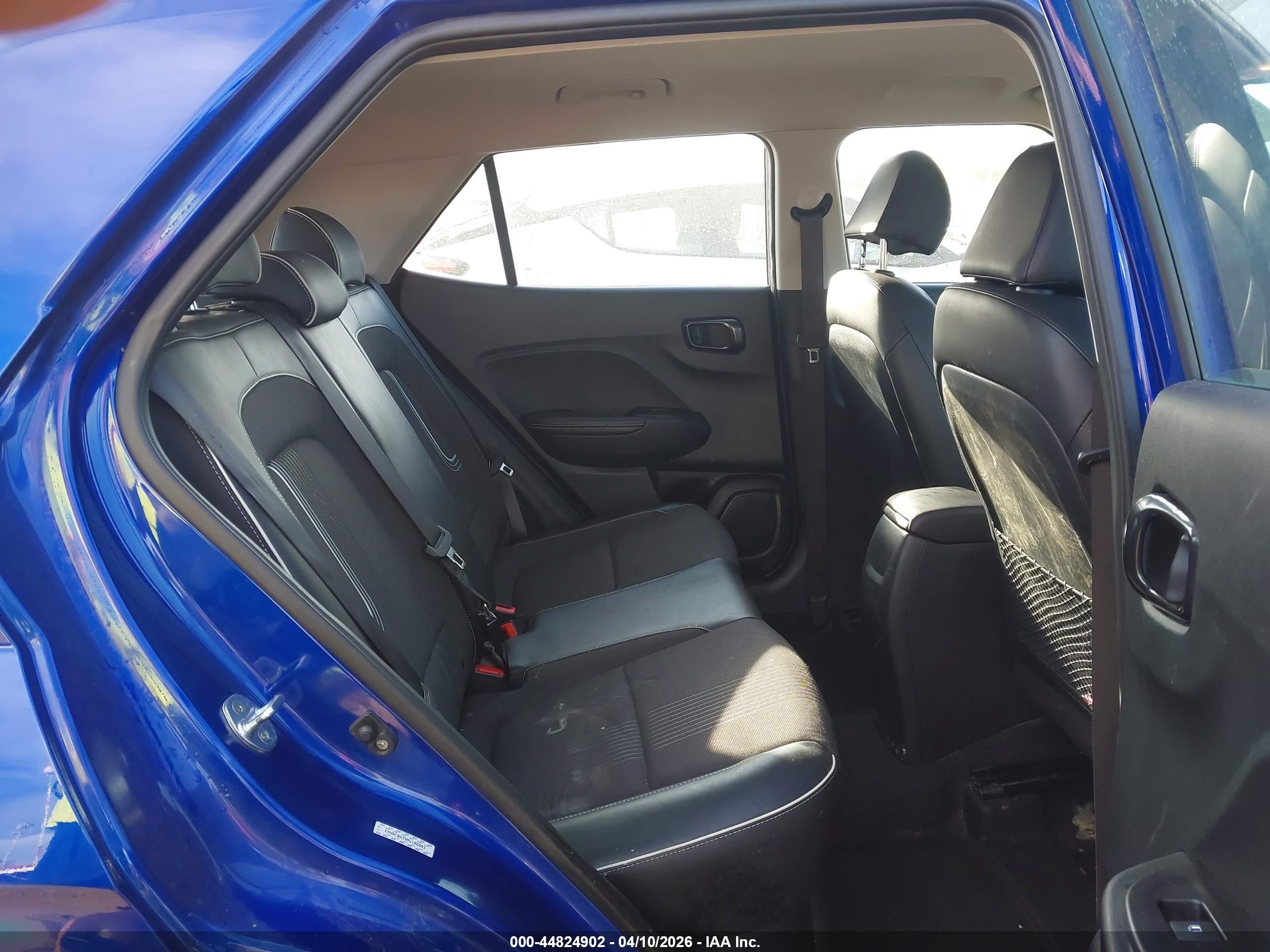 2022 Hyundai Venue Limited Синий vin: KMHRC8A39NU186803