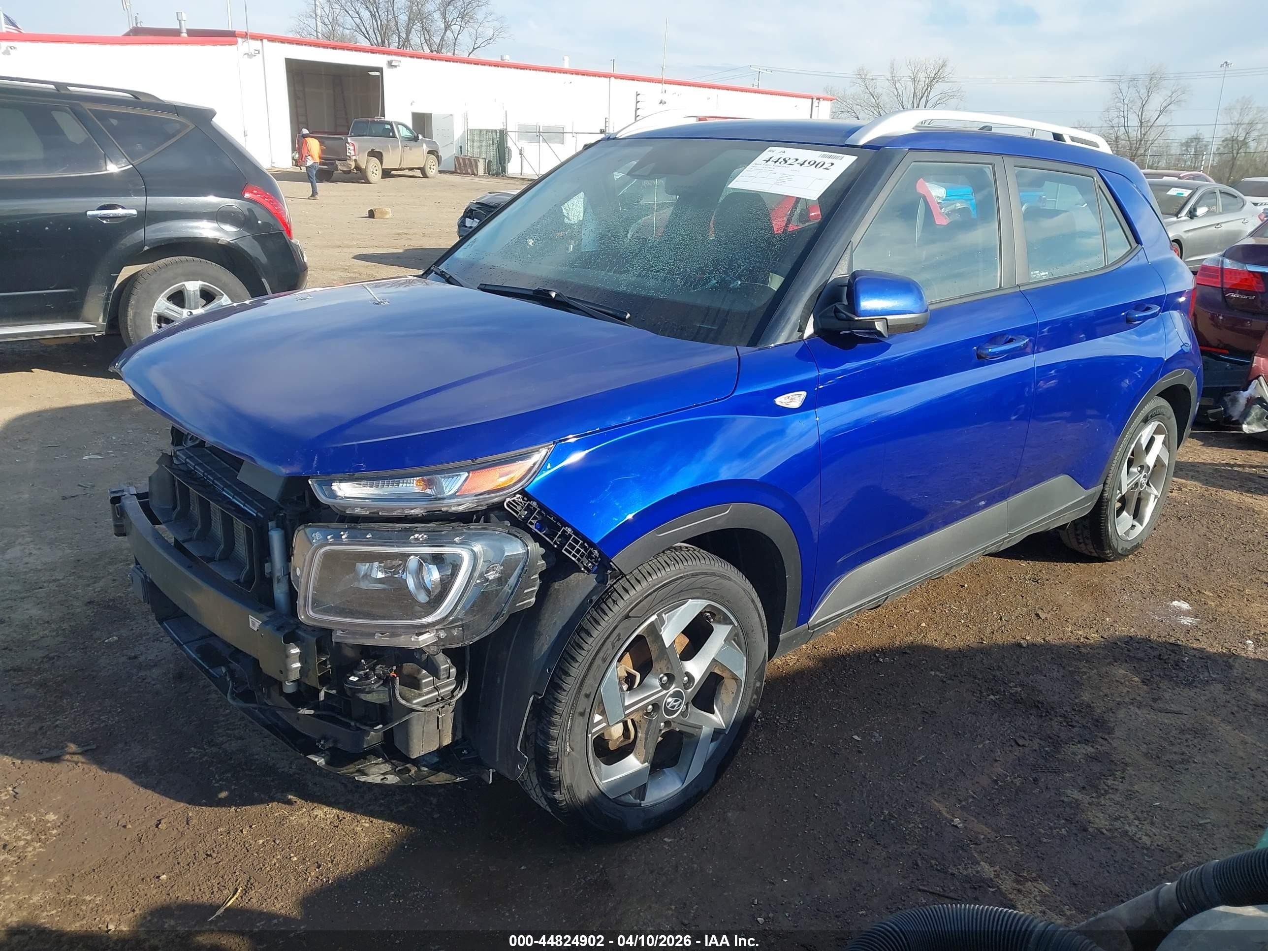 2022 Hyundai Venue Limited Синий vin: KMHRC8A39NU186803