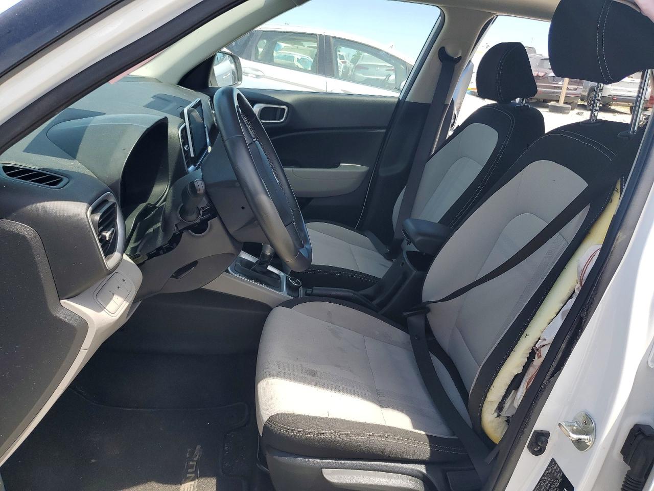 2022 Hyundai Venue Sel White vin: KMHRC8A3XNU207013