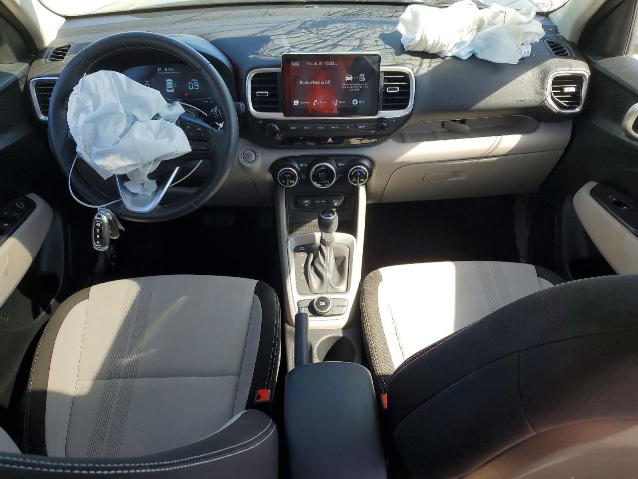 2025 Hyundai Venue Sel Gray vin: KMHRC8A3XSU358705