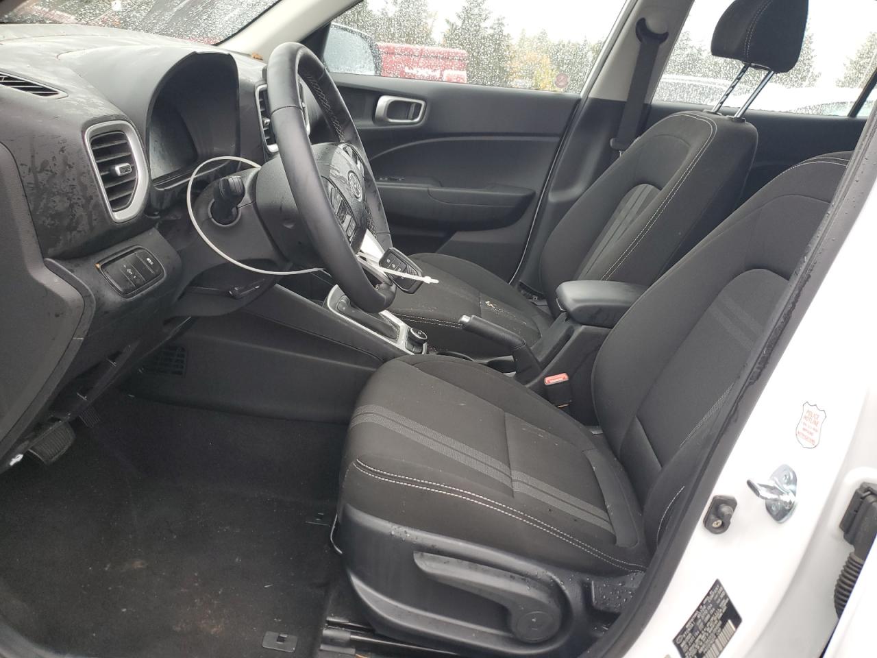 2025 Hyundai Venue Sel White vin: KMHRC8A3XSU384866