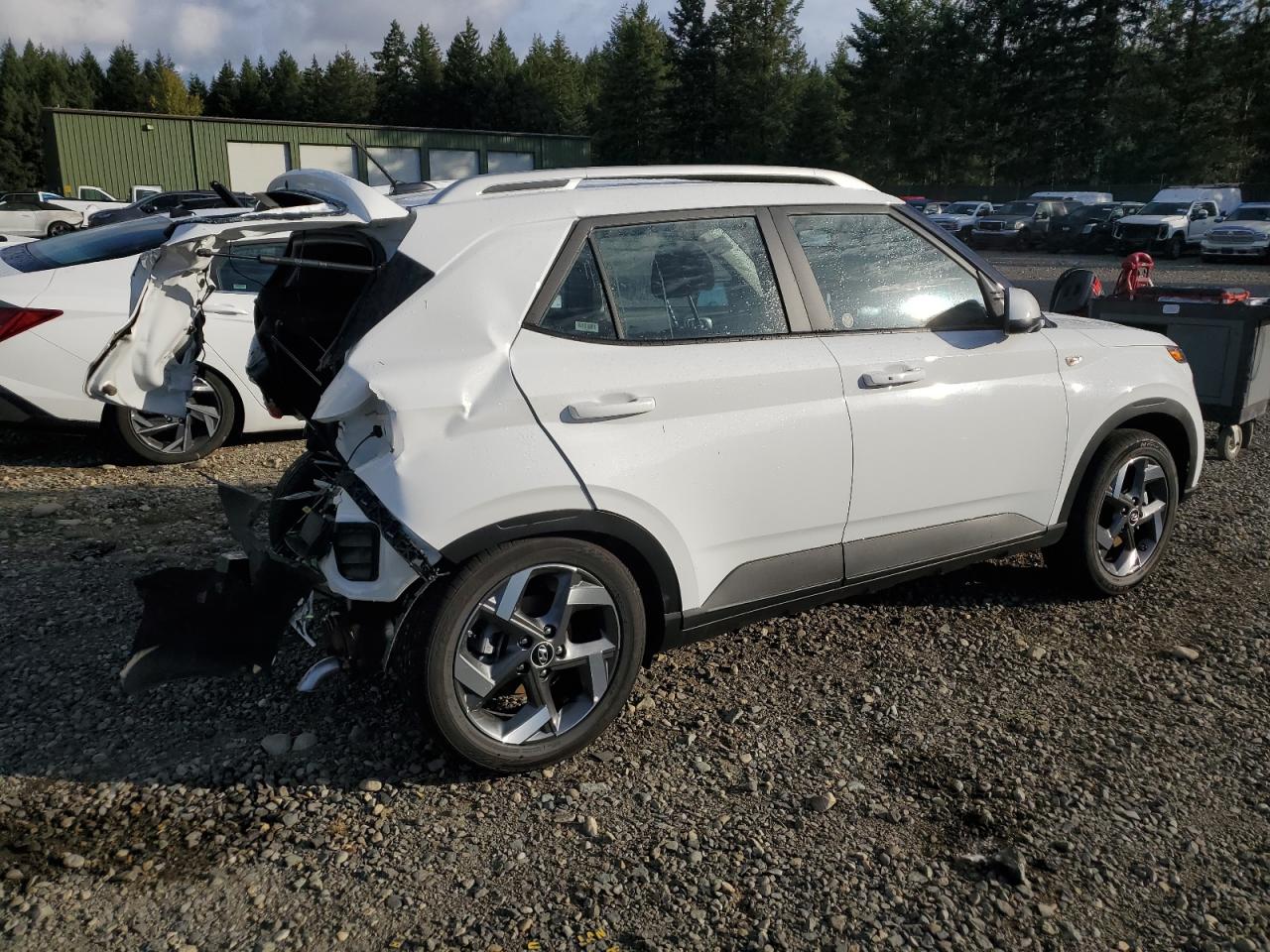 2025 Hyundai Venue Sel White vin: KMHRC8A3XSU384866 Damage: Right Qtr Panel, Severe Damage, Replacement Required