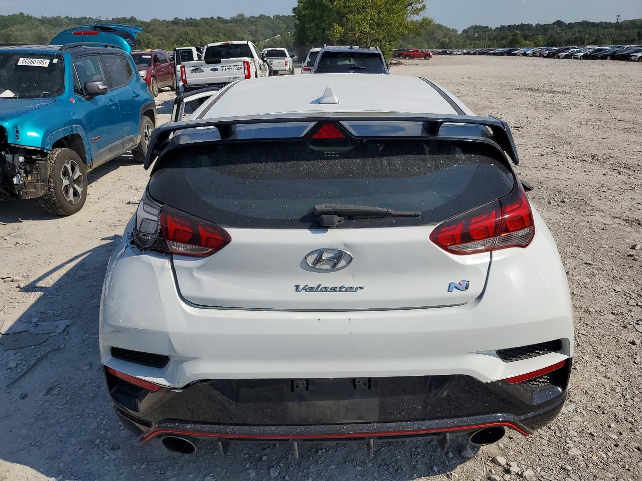 2019 Hyundai Veloster N Base Белый vin: KMHT36AHXKU001773