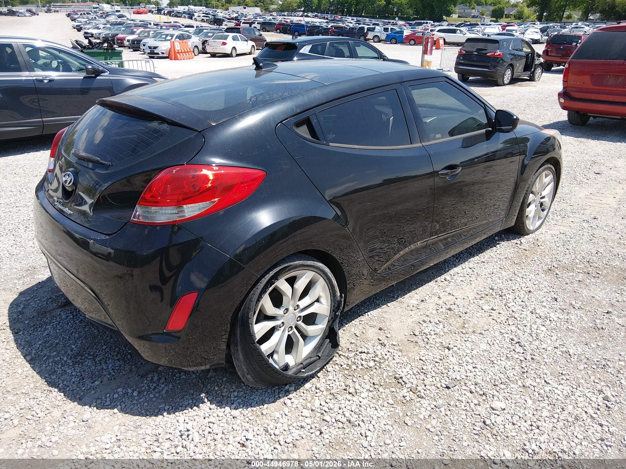 2012 Hyundai Veloster Base W/gray Black vin: KMHTC6AD0CU023117
