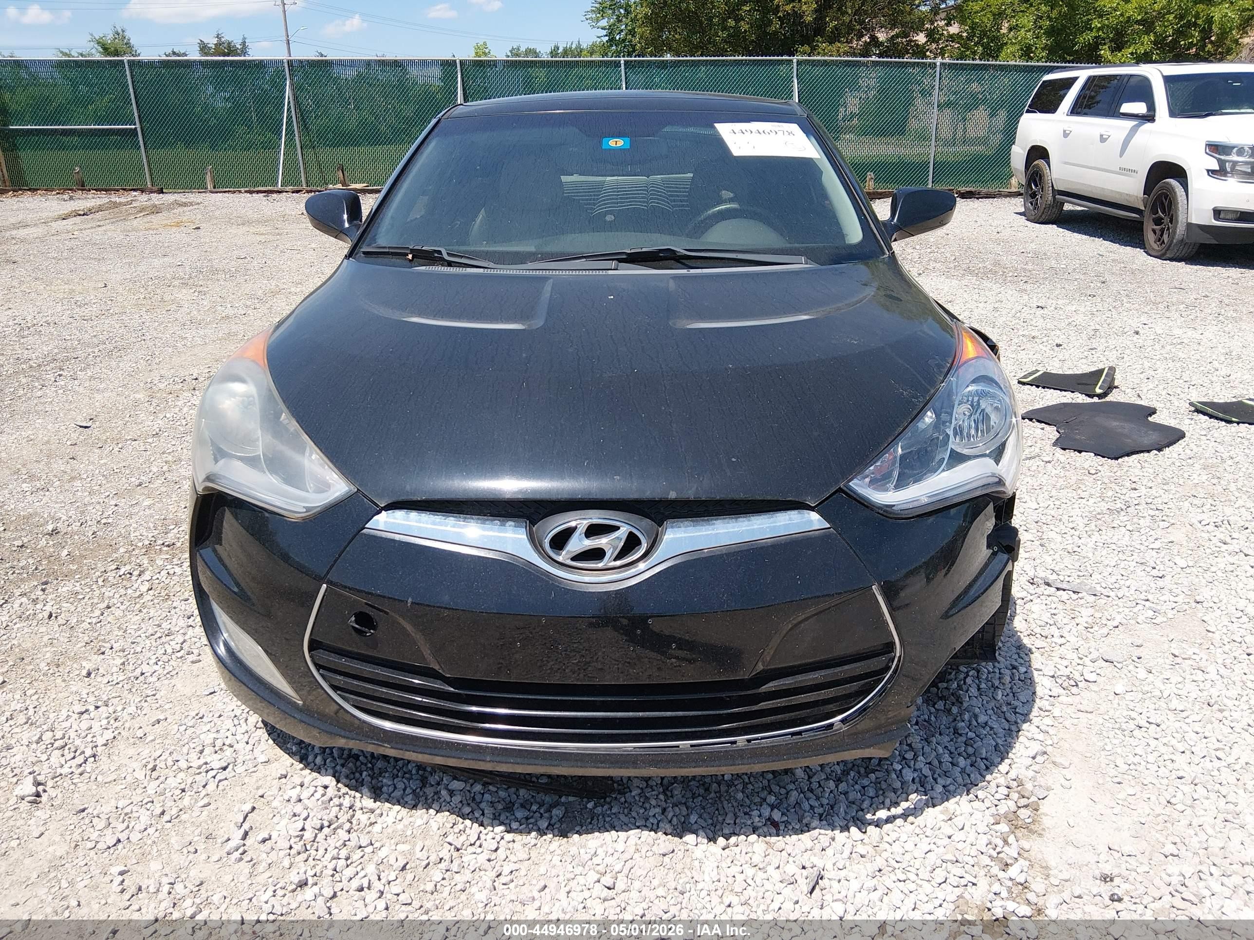 2012 Hyundai Veloster Base W/gray Black vin: KMHTC6AD0CU023117