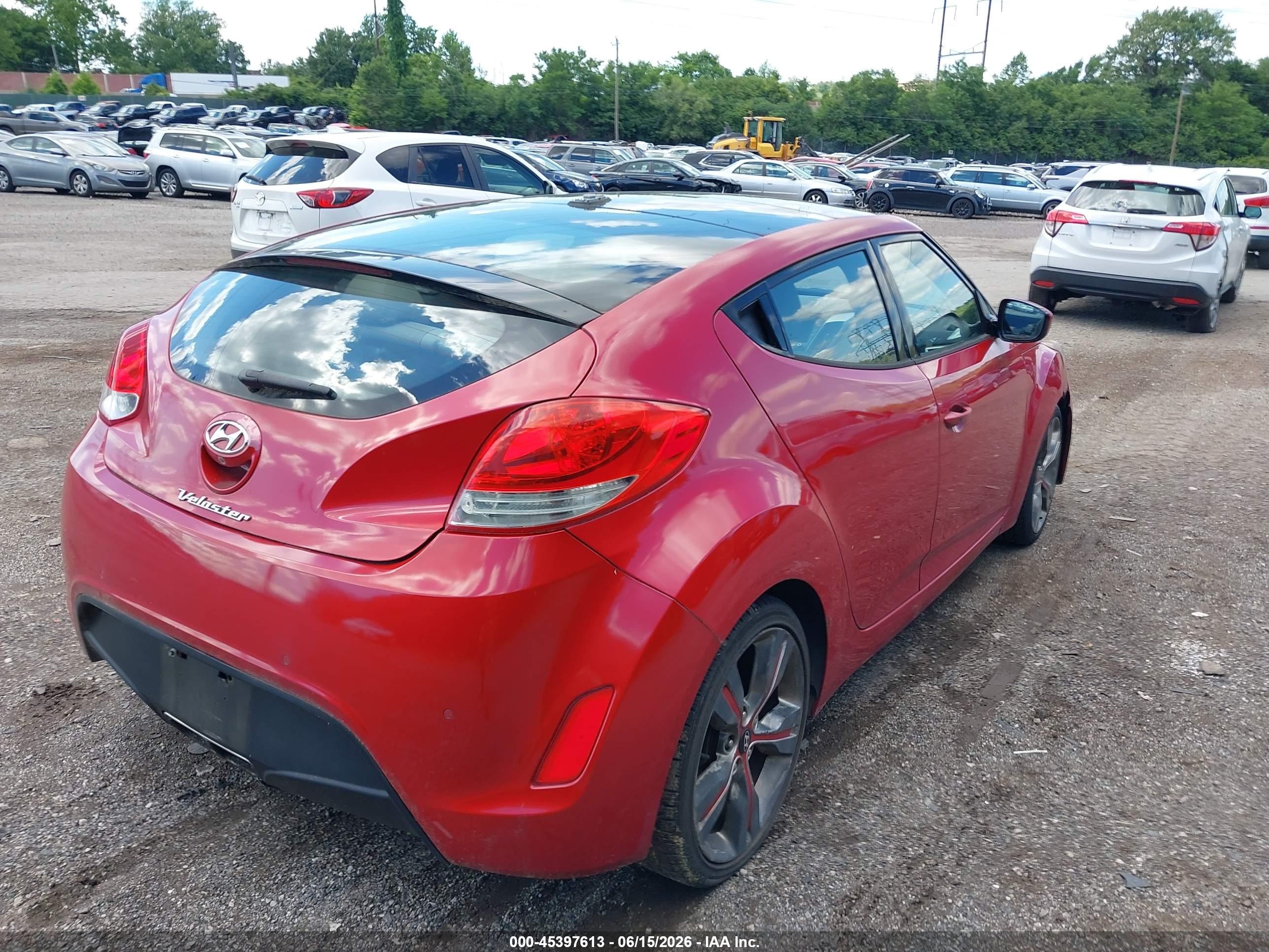 2012 Hyundai Veloster Base W/gray Red vin: KMHTC6AD0CU024901
