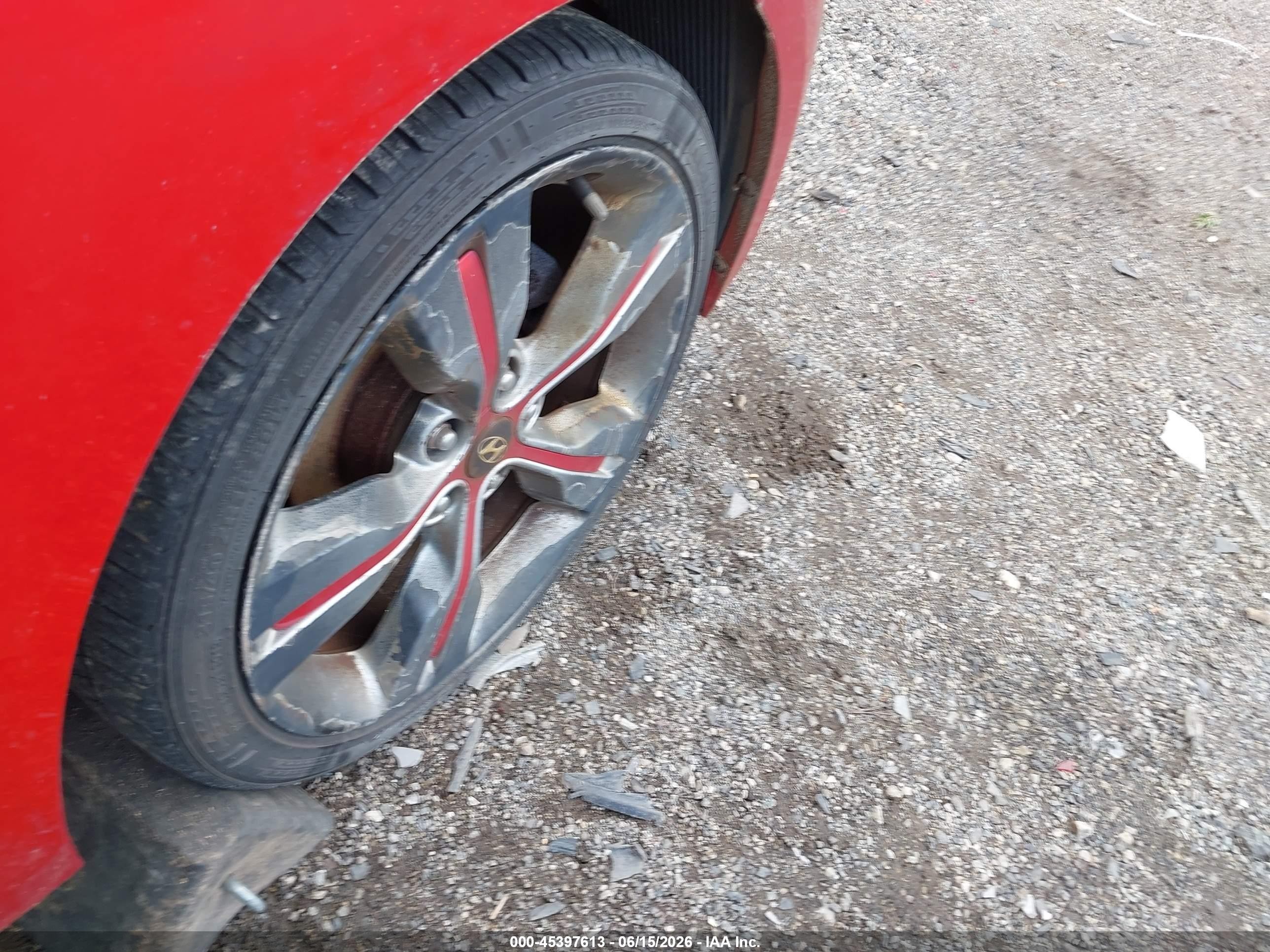 2012 Hyundai Veloster Base W/gray Red vin: KMHTC6AD0CU024901
