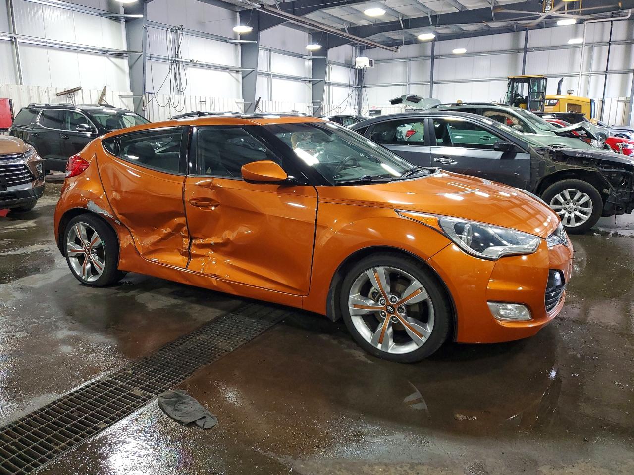 2012 Hyundai Veloster Base Orange vin: KMHTC6AD0CU031427