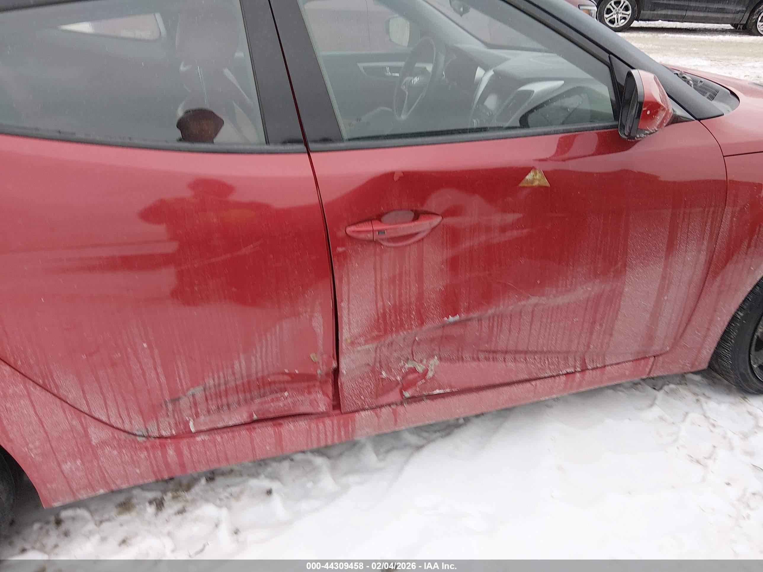 2012 Hyundai Veloster Base W/red/black Red vin: KMHTC6AD0CU032237