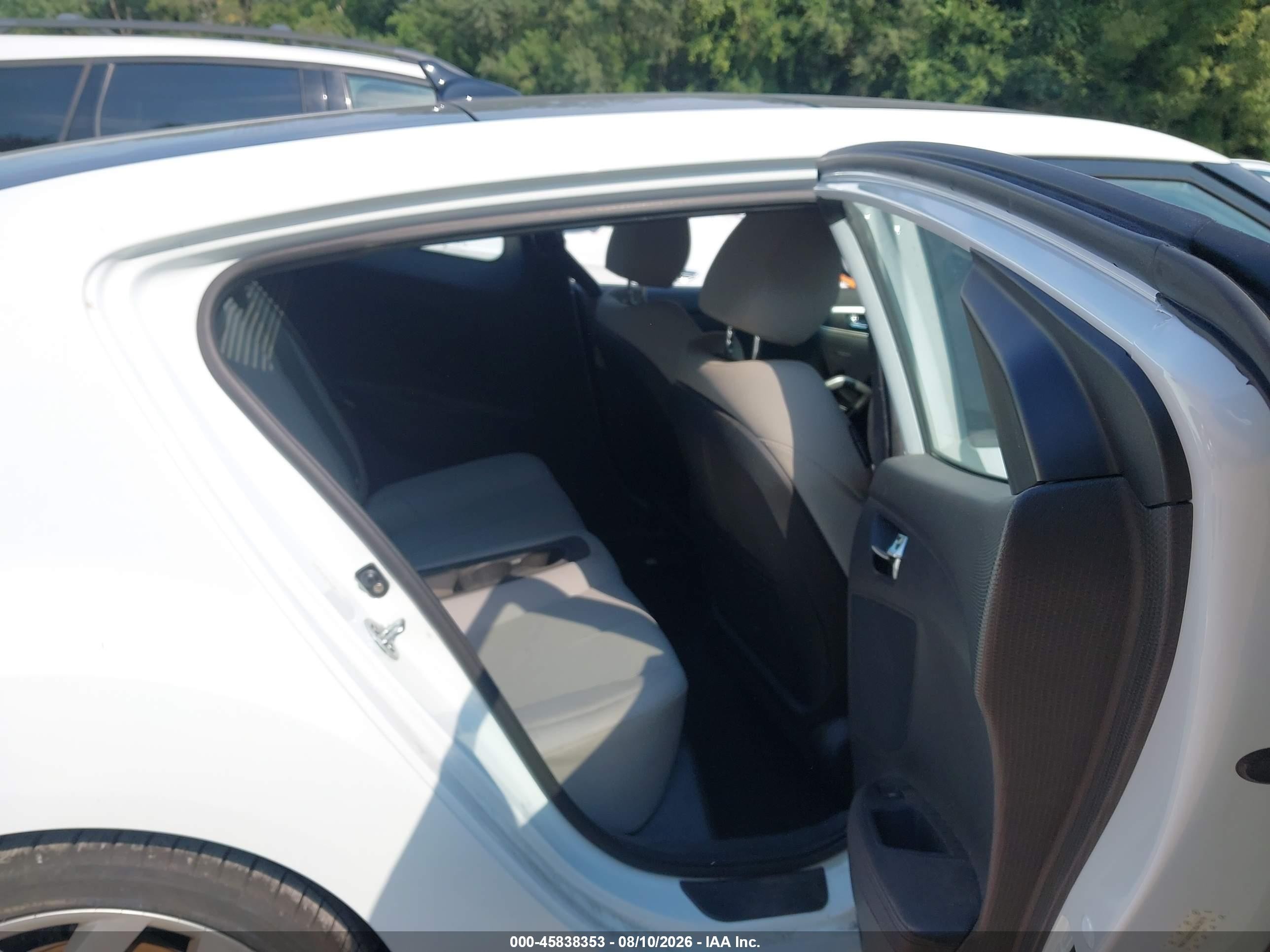 2012 Hyundai Veloster Base W/gray Белый vin: KMHTC6AD0CU043819