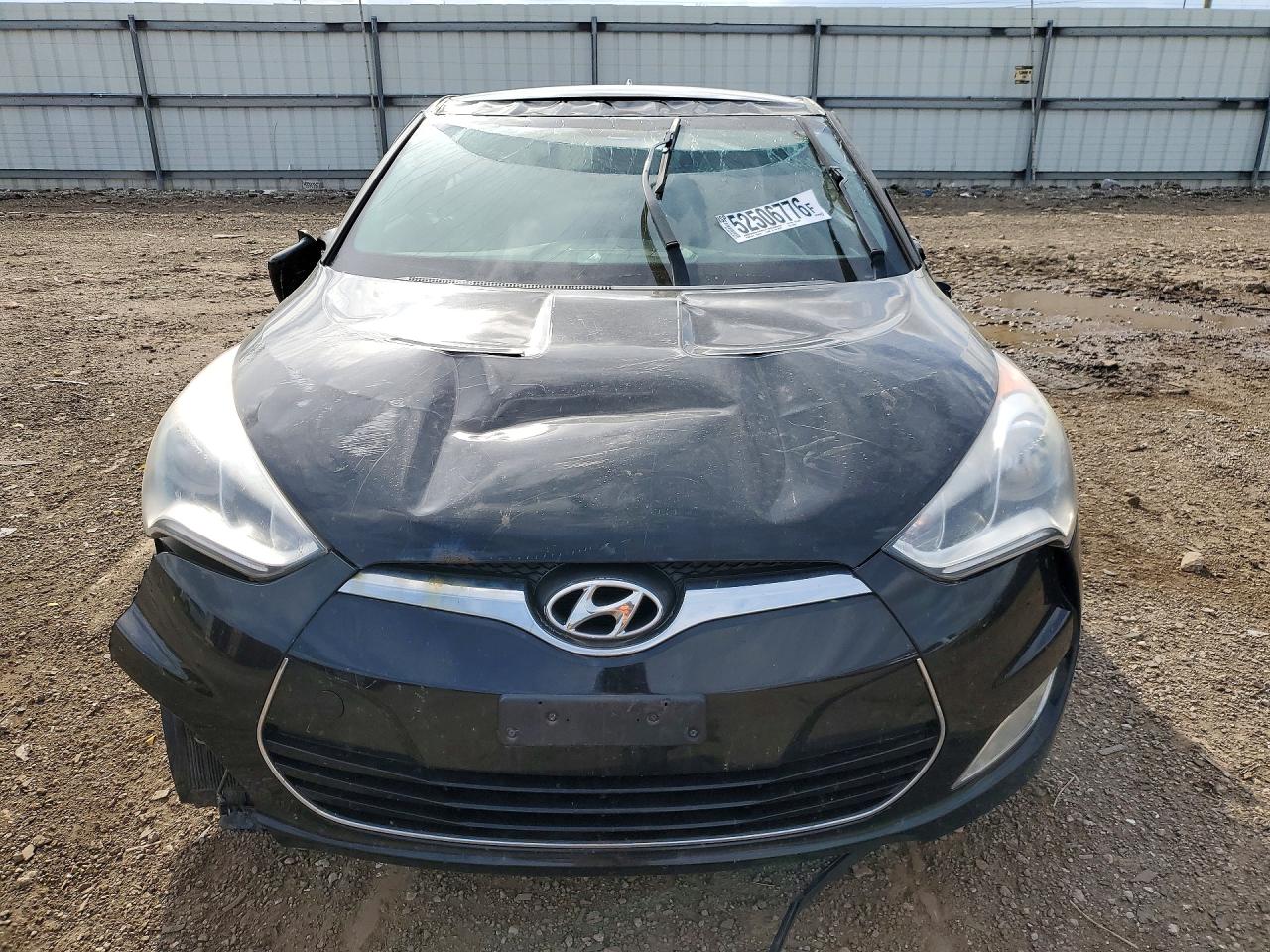 2012 Hyundai Veloster Base Черный vin: KMHTC6AD0CU043853