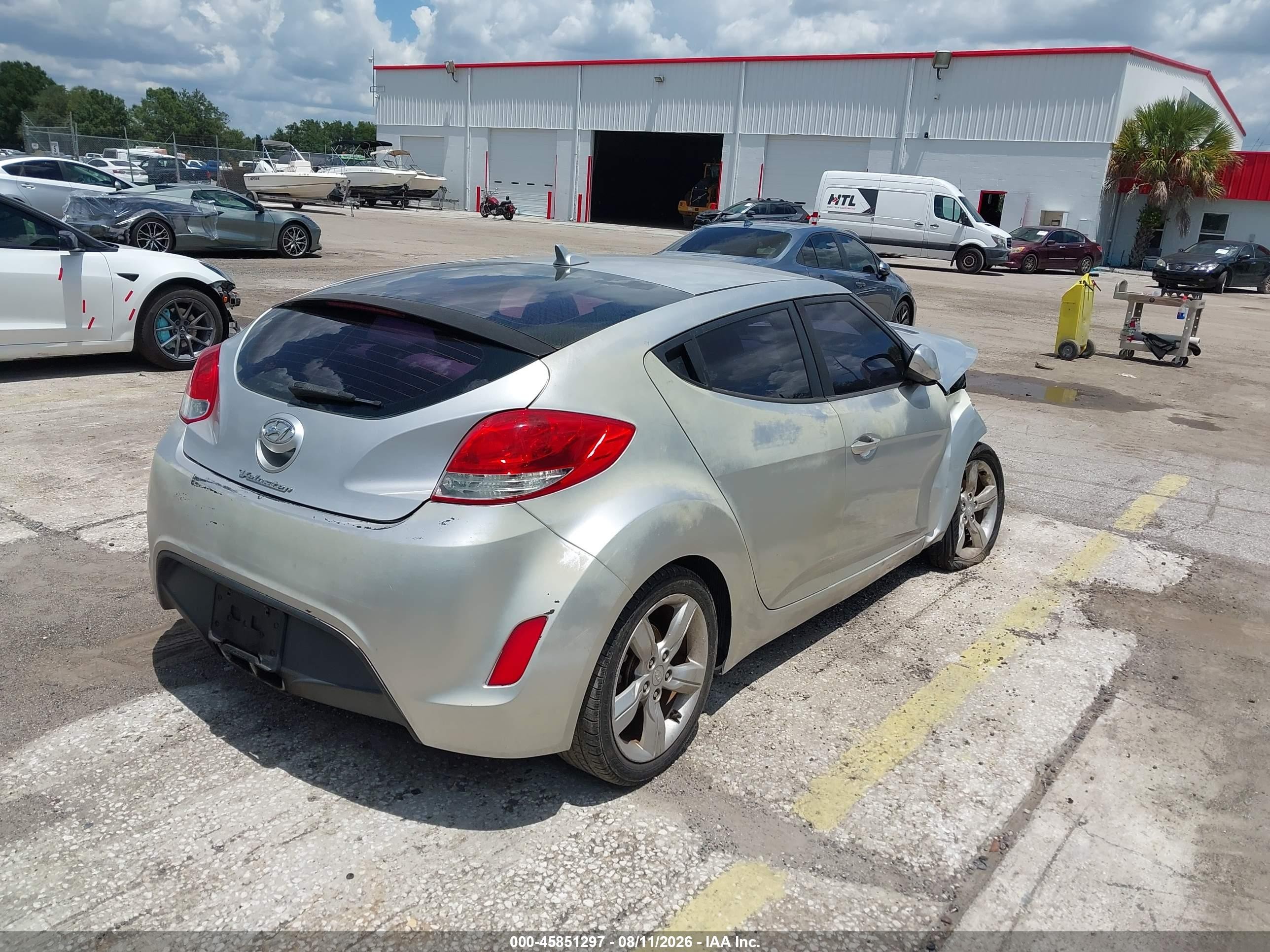 2012 Hyundai Veloster Base W/gray Серебряный vin: KMHTC6AD0CU044114