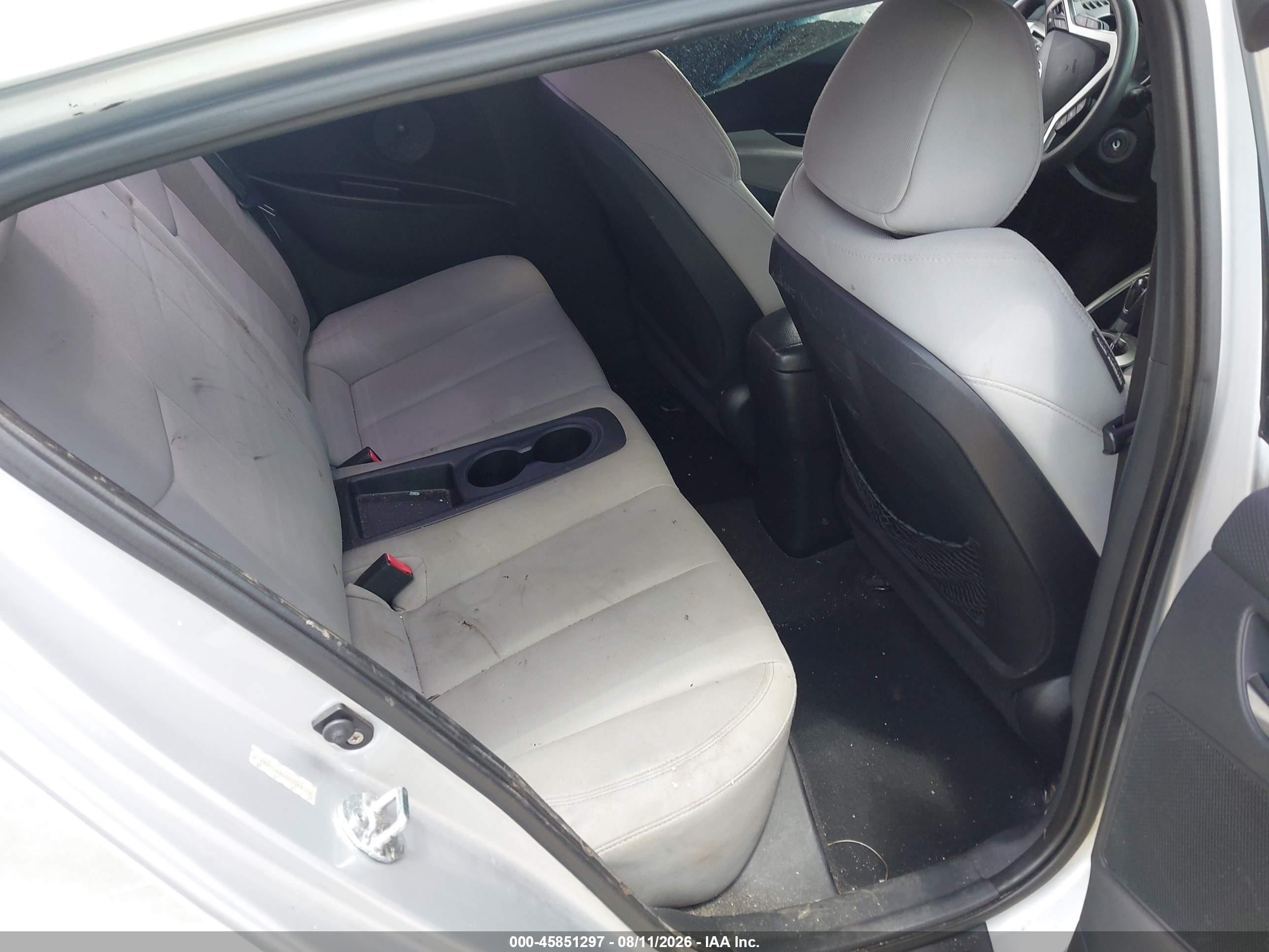 2012 Hyundai Veloster Base W/gray Серебряный vin: KMHTC6AD0CU044114
