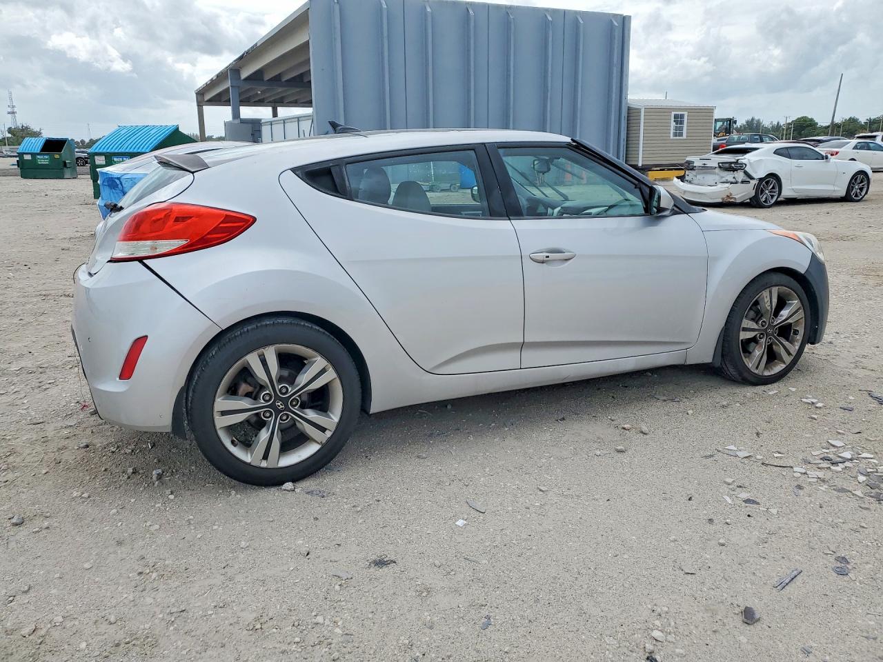 2012 Hyundai Veloster Base Silver vin: KMHTC6AD0CU067134