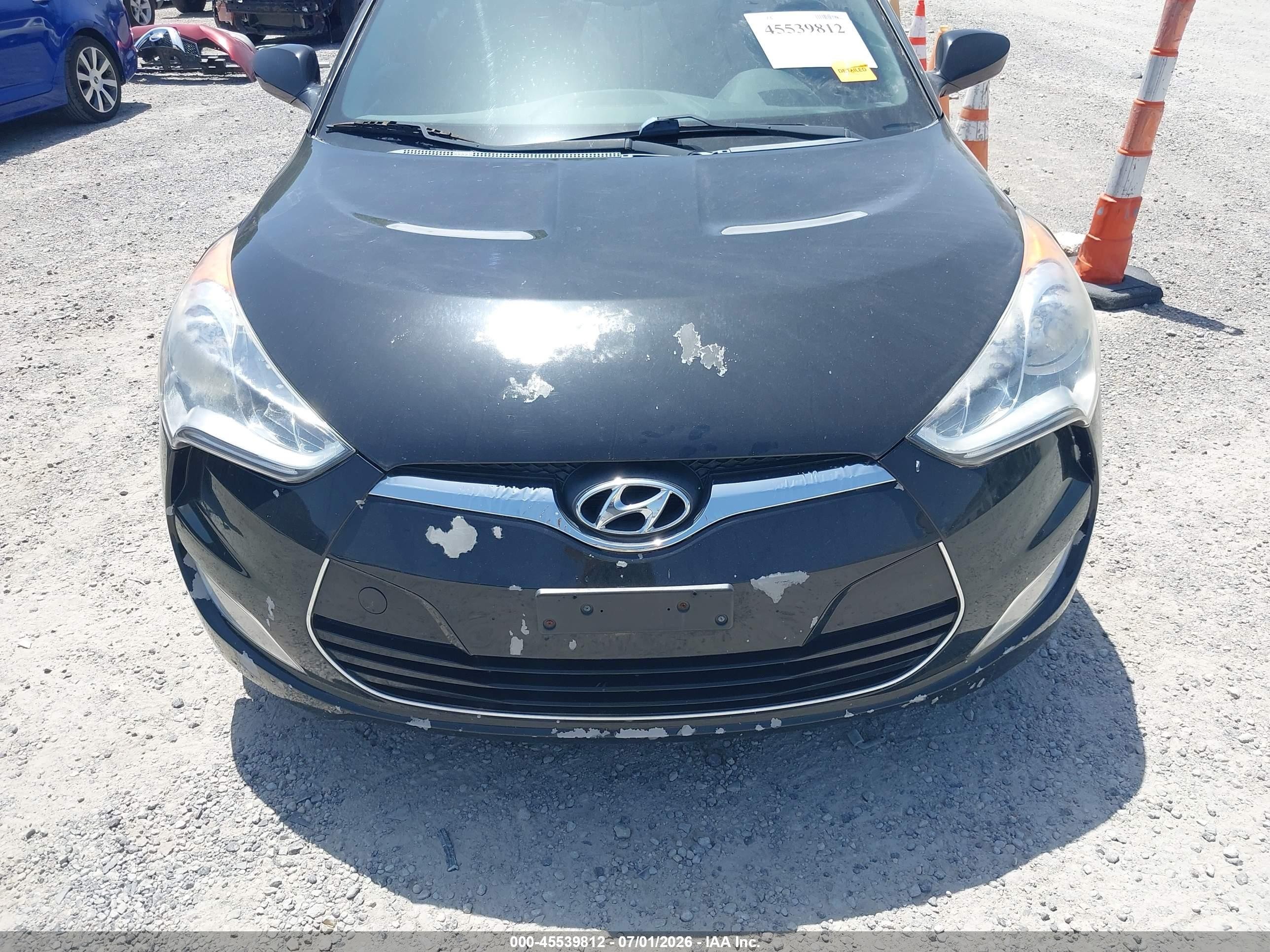 2012 Hyundai Veloster Base W/gray Black vin: KMHTC6AD0CU076206