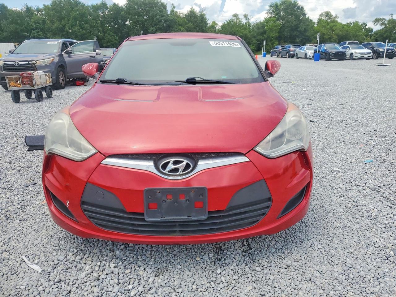 2013 Hyundai Veloster Base Red vin: KMHTC6AD0DU097722