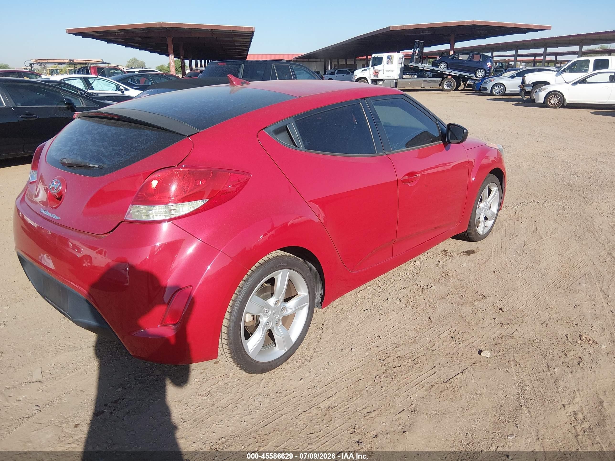 2013 Hyundai Veloster Base W/black Red vin: KMHTC6AD0DU105737