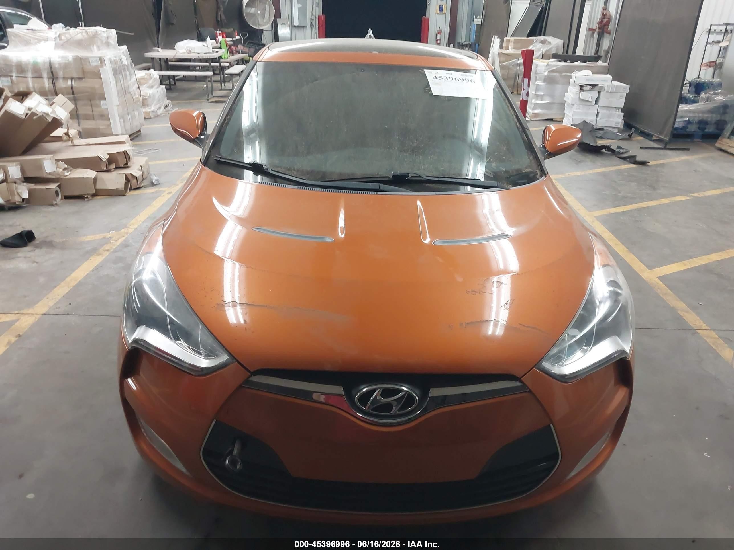 2013 Hyundai Veloster Base W/black Orange vin: KMHTC6AD0DU107729