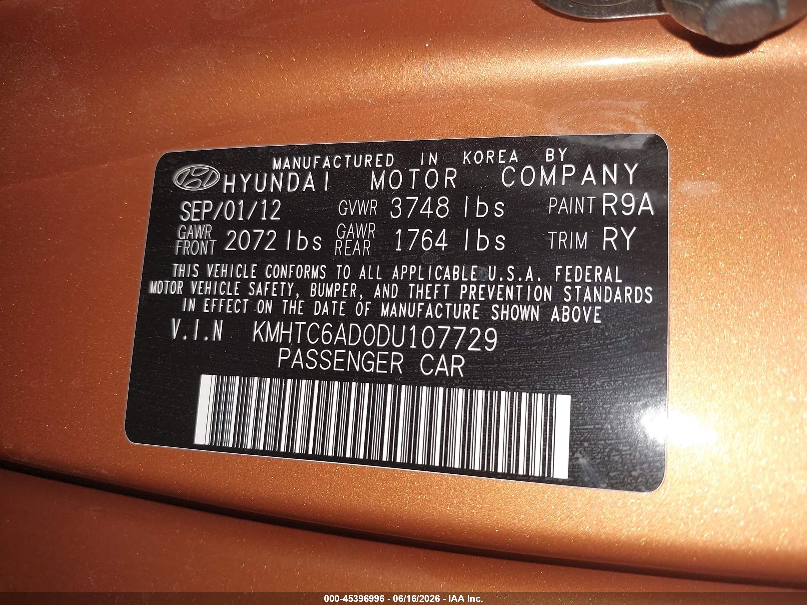 2013 Hyundai Veloster Base W/black Orange vin: KMHTC6AD0DU107729