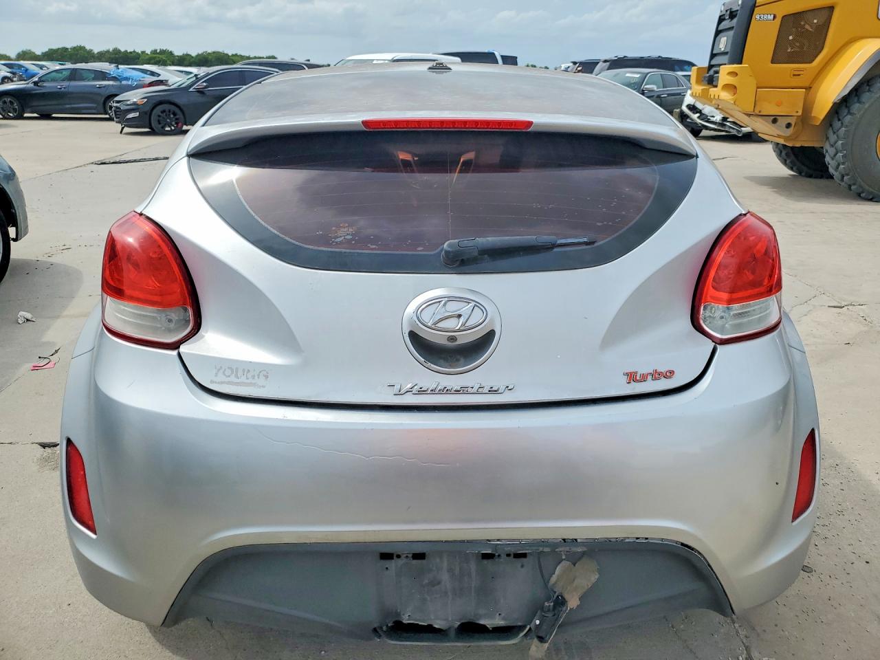 2013 Hyundai Veloster Base Silver vin: KMHTC6AD0DU117838