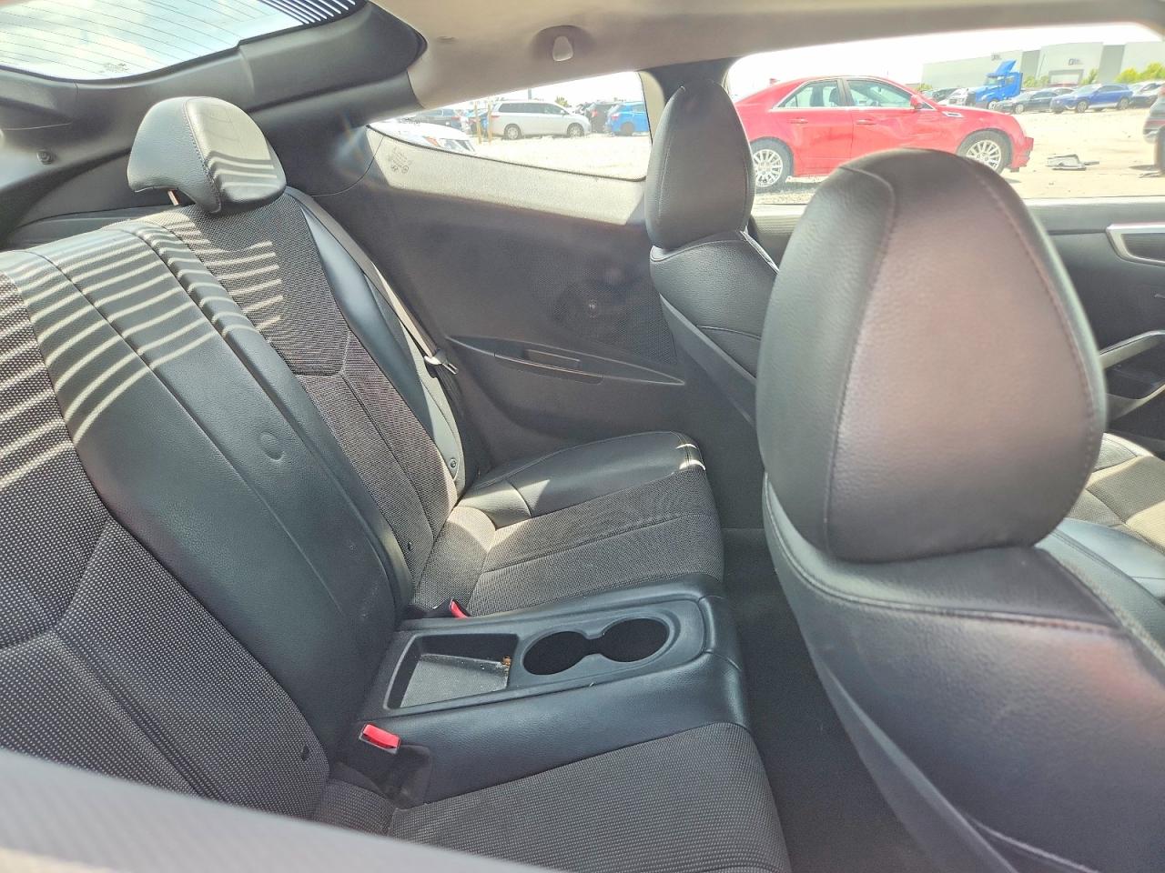 2013 Hyundai Veloster Base Black vin: KMHTC6AD0DU122800