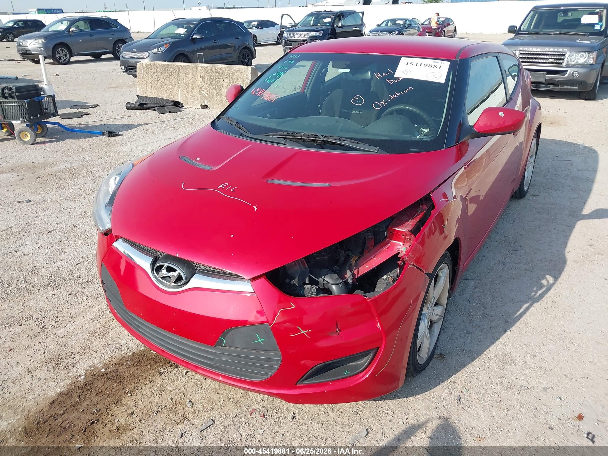 2013 Hyundai Veloster Base W/black Red vin: KMHTC6AD0DU126054