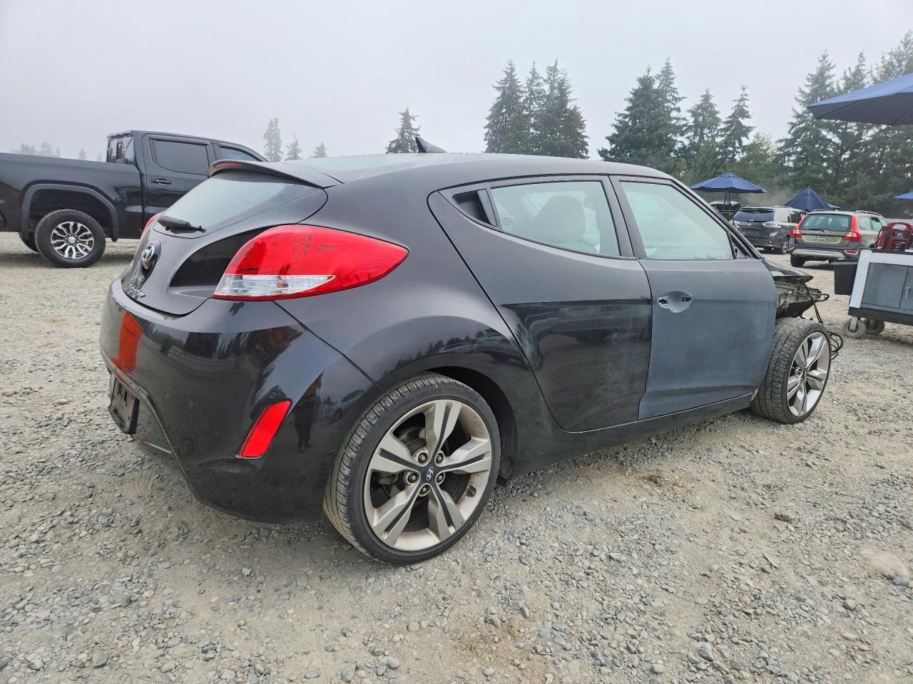2014 Hyundai Veloster Base Black vin: KMHTC6AD0EU192394